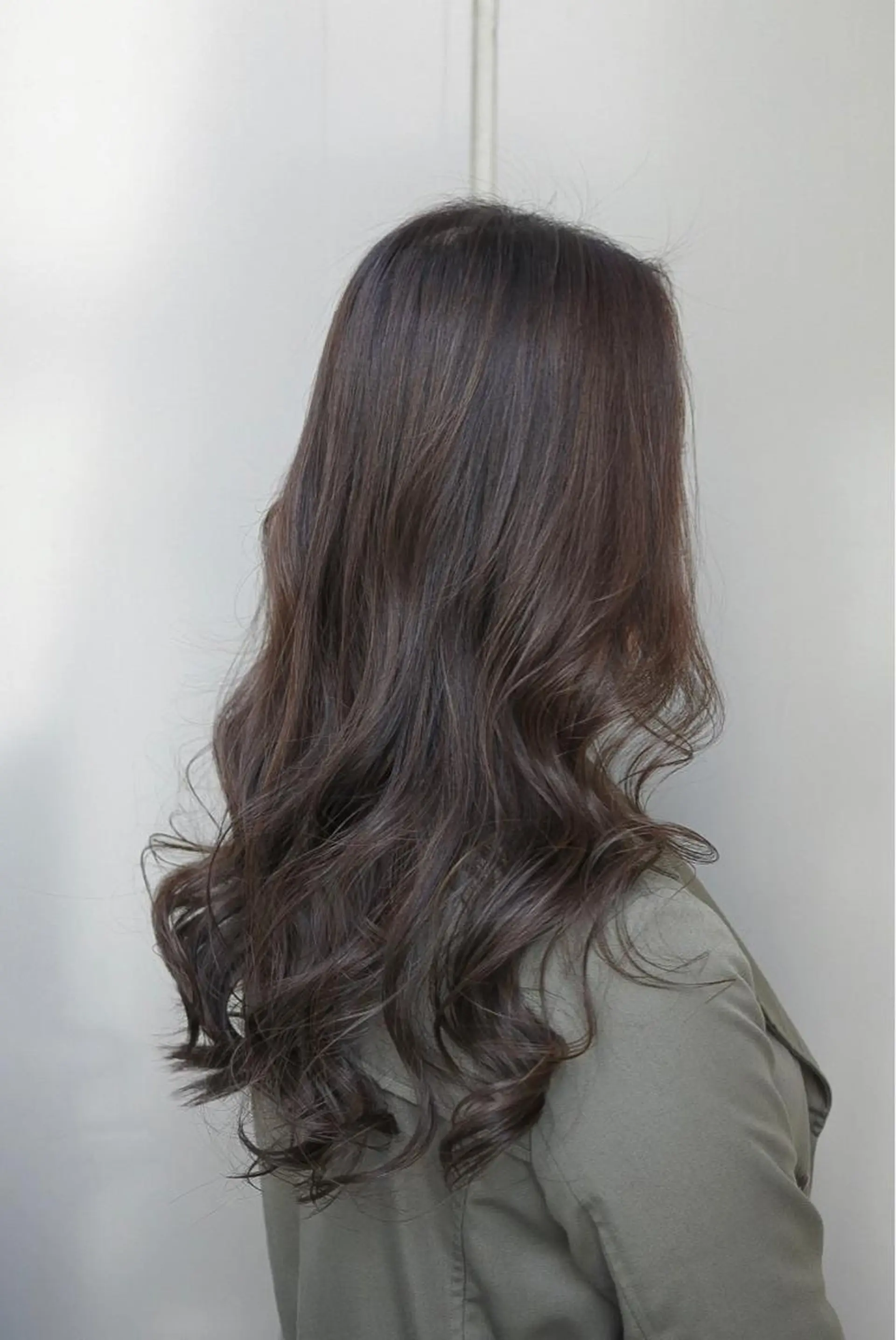 ロング カラー ベージュカラー 【透明感、艶髪】西村 有司のヘアスタイル