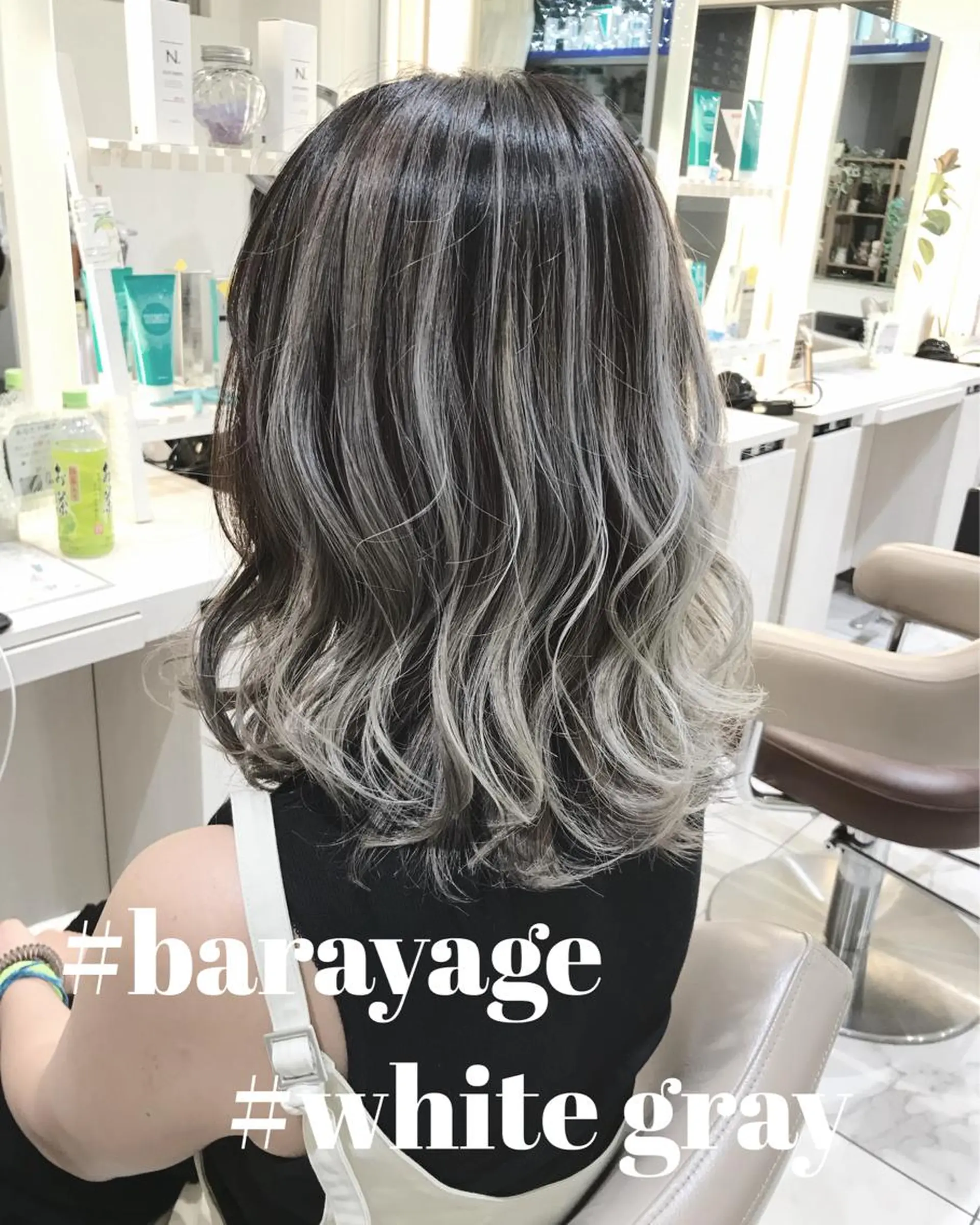 ミディアム カラー バレイヤージュ グレージュ レイヤーカット カット ヘアカラー 山崎俊輔/髪質改善 /バレイヤージュのヘアスタイル