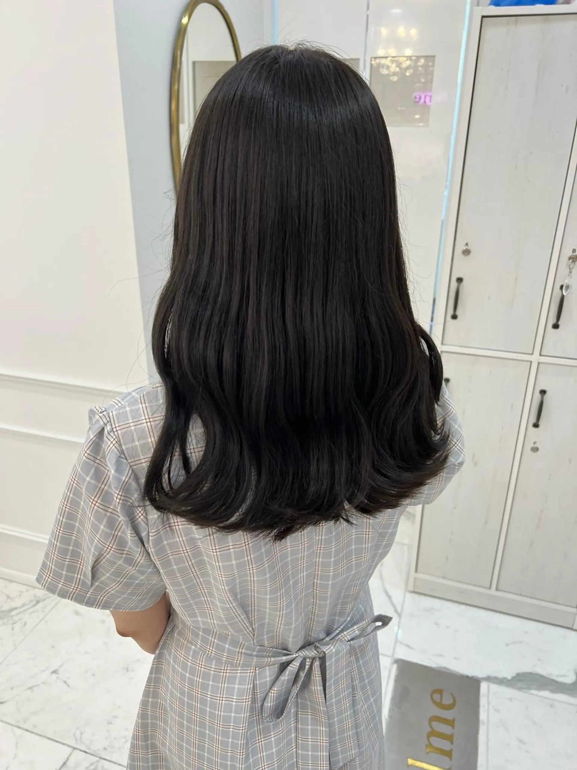 ロング カラー 新井 凪のヘアスタイル