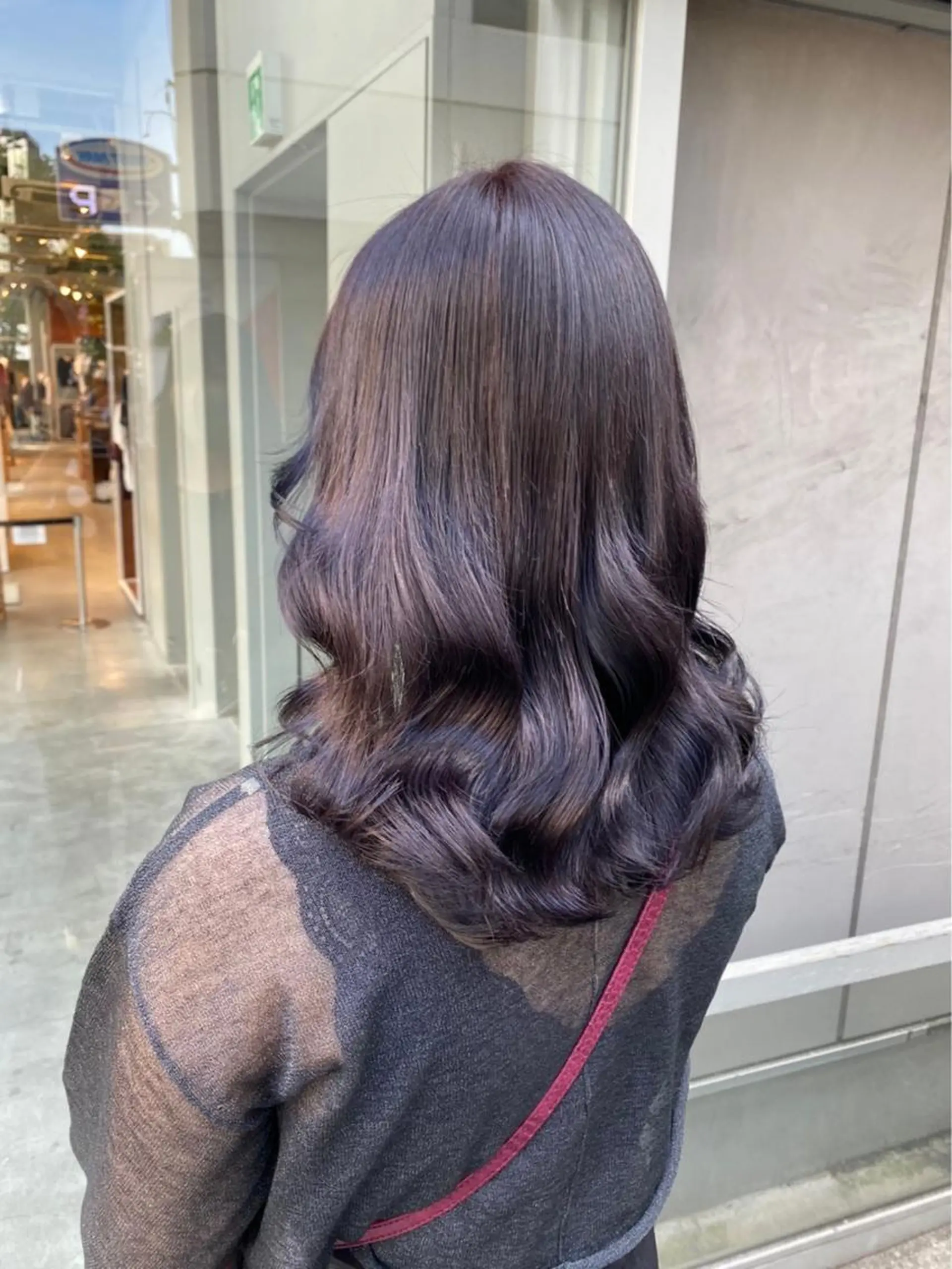 セミロング カラー 💕コテ巻き風パーマ 💕KEIYA 💕のヘアスタイル