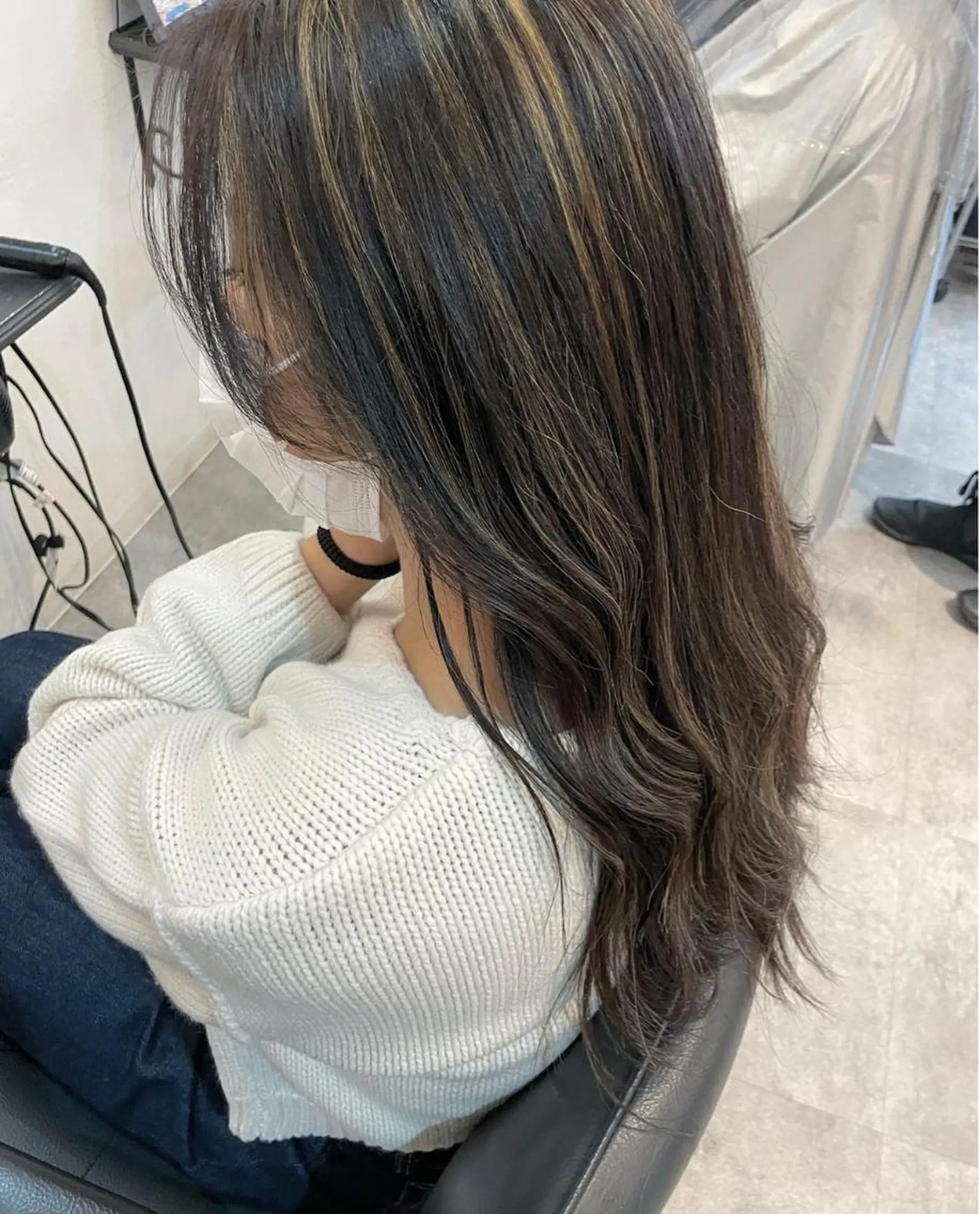 ロング カラー N°　jillva 腰山 菜々美のヘアスタイル