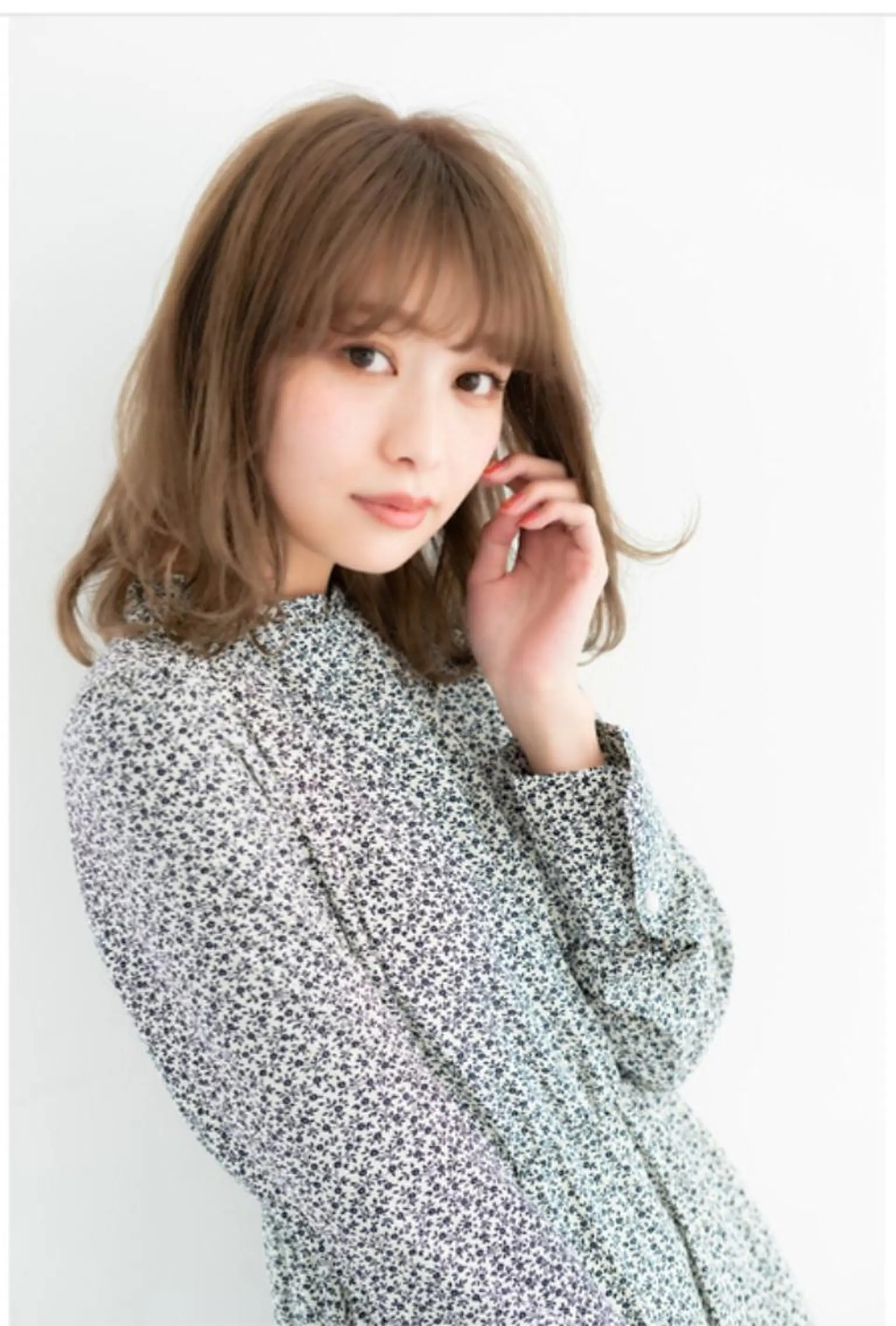 ミディアム カラー カット トリートメント クボキ サヤのヘアスタイル