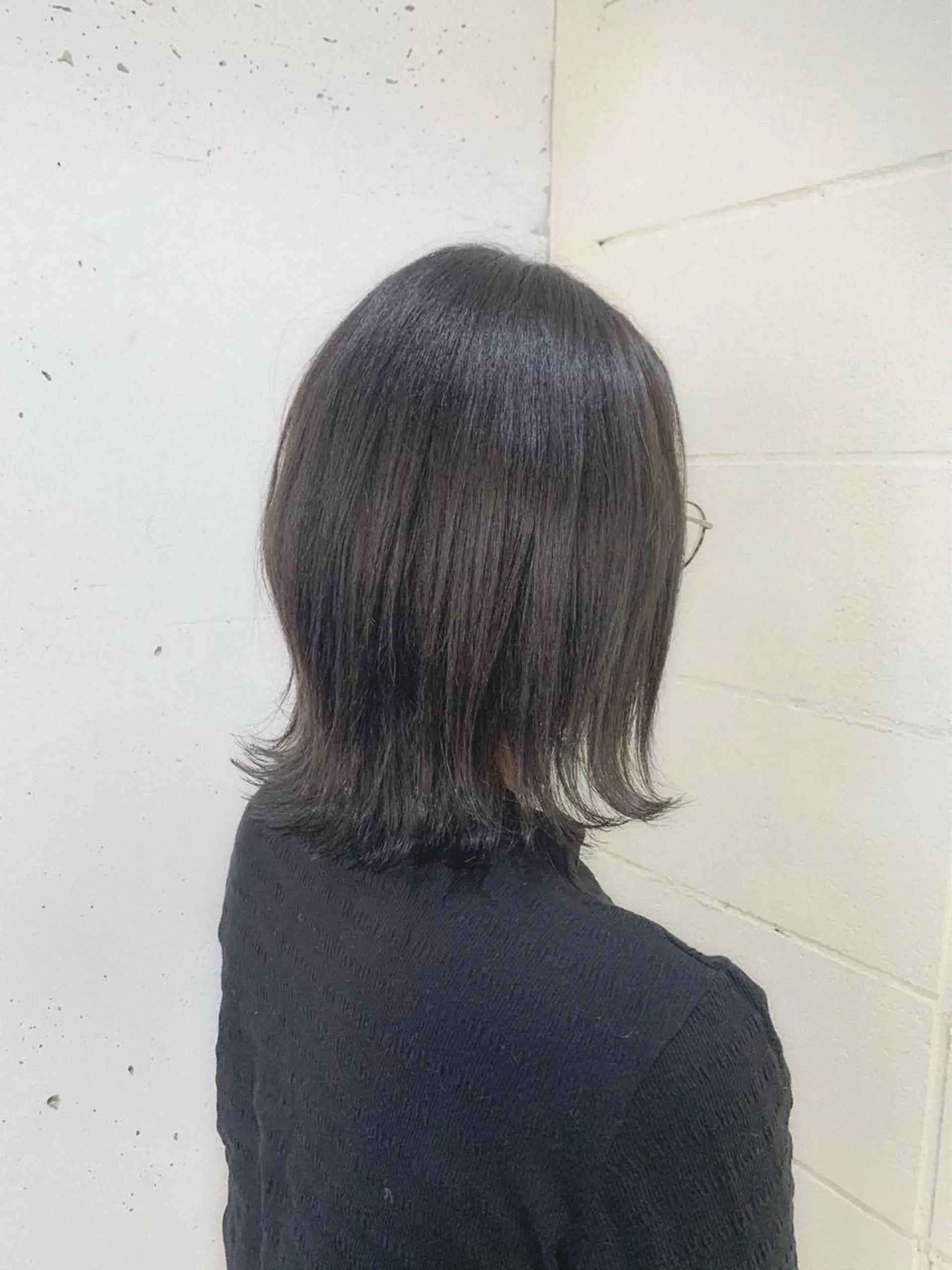 ミディアム カラー ダークシルバー シルバー 千葉駅徒歩1分✂︎ 宮内のヘアスタイル