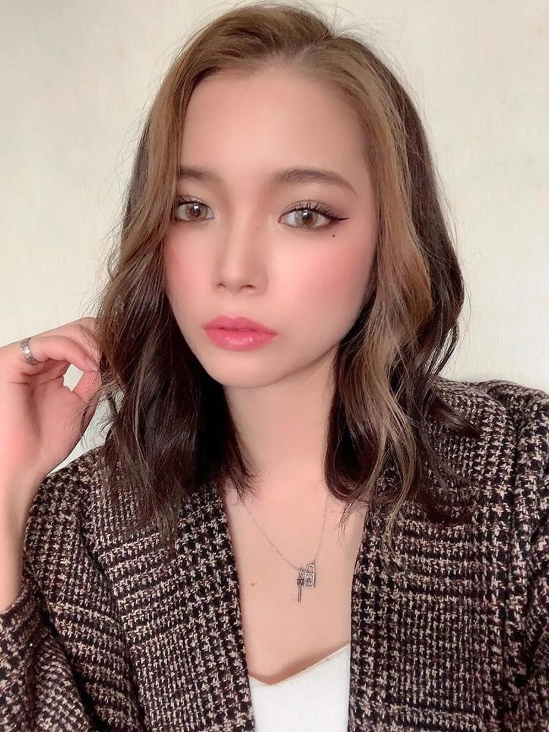 ミディアム ヘアカラー トリートメント 💎メンズカット/ 透明感　吉田拓海💎のヘアスタイル