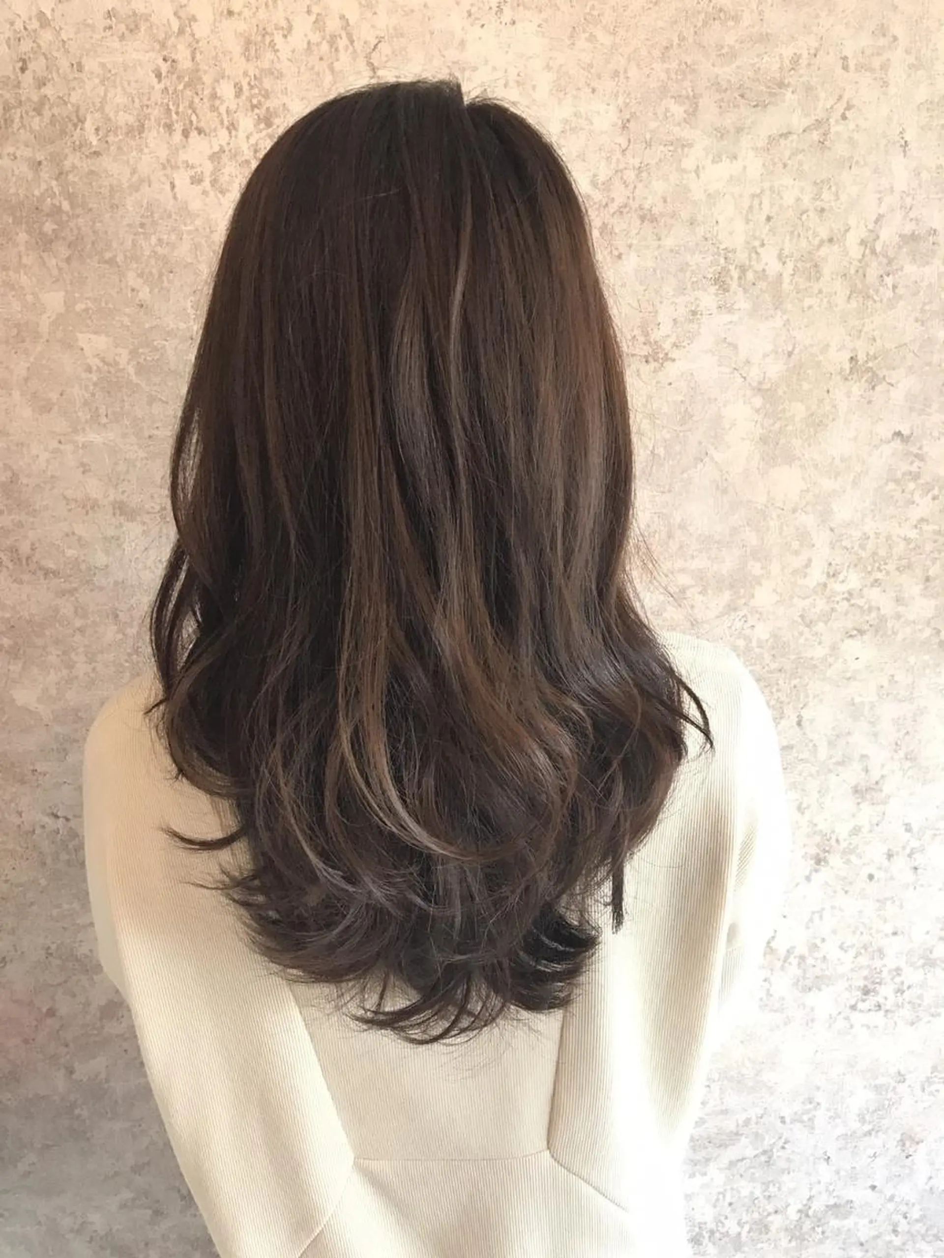 カラー レイヤーカット 早崎太生のヘアスタイル