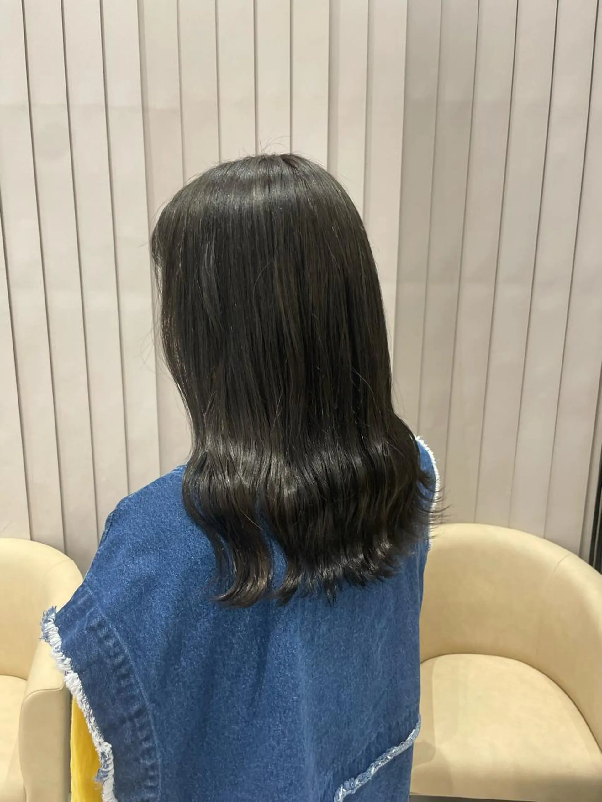 セミロング カラー グレージュ オリーブグレージュ オリーブグレー クロスパーマ/うる艶 カラー/Kurumiのヘアスタイル