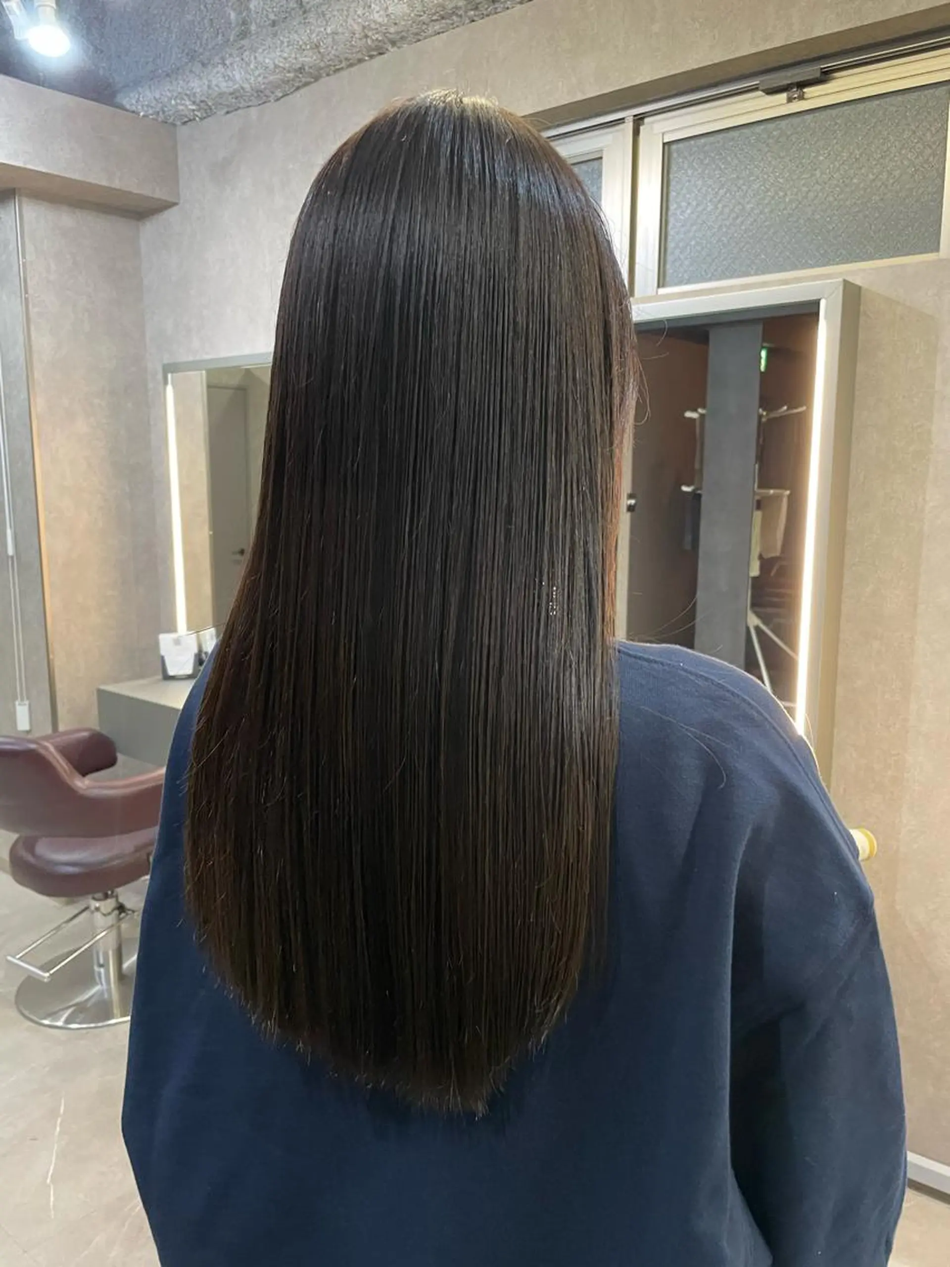 ロング ヘアカラー トリートメント nene .のヘアスタイル