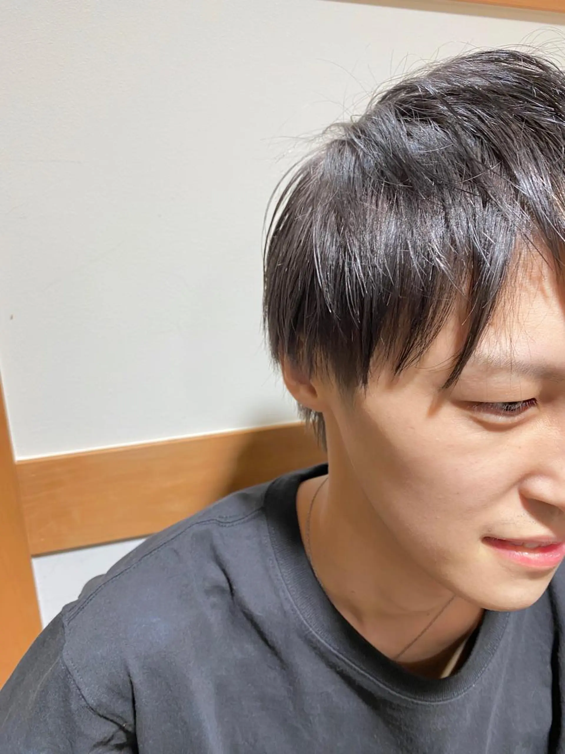 カラー メンズ メンズブリーチ ブリーチ ブルーカラー ブルーグレー ブルーグレージュ 大久保 愛のヘアスタイル