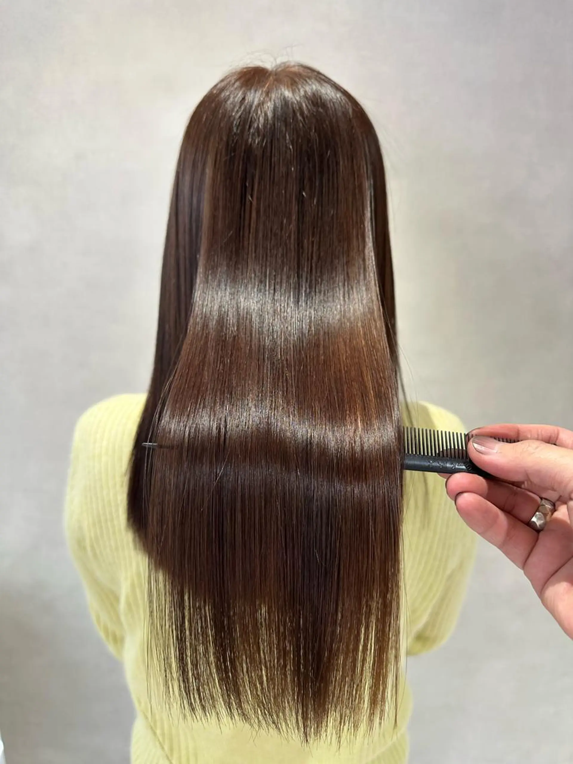 ロング 髪質改善 縮毛矯正 カット 縮毛矯正 トリートメント 大人レイヤー& 透明感カラー💄のヘアスタイル