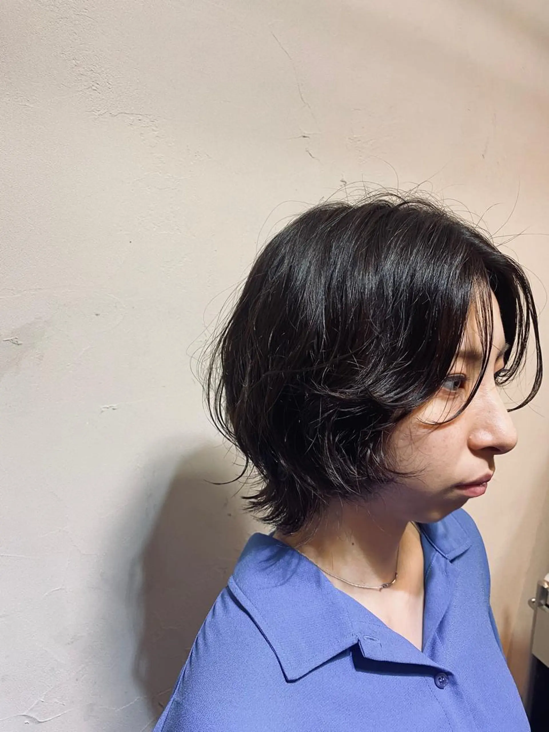 ミディアム ウルフカット 宮腰 瑠果のヘアスタイル