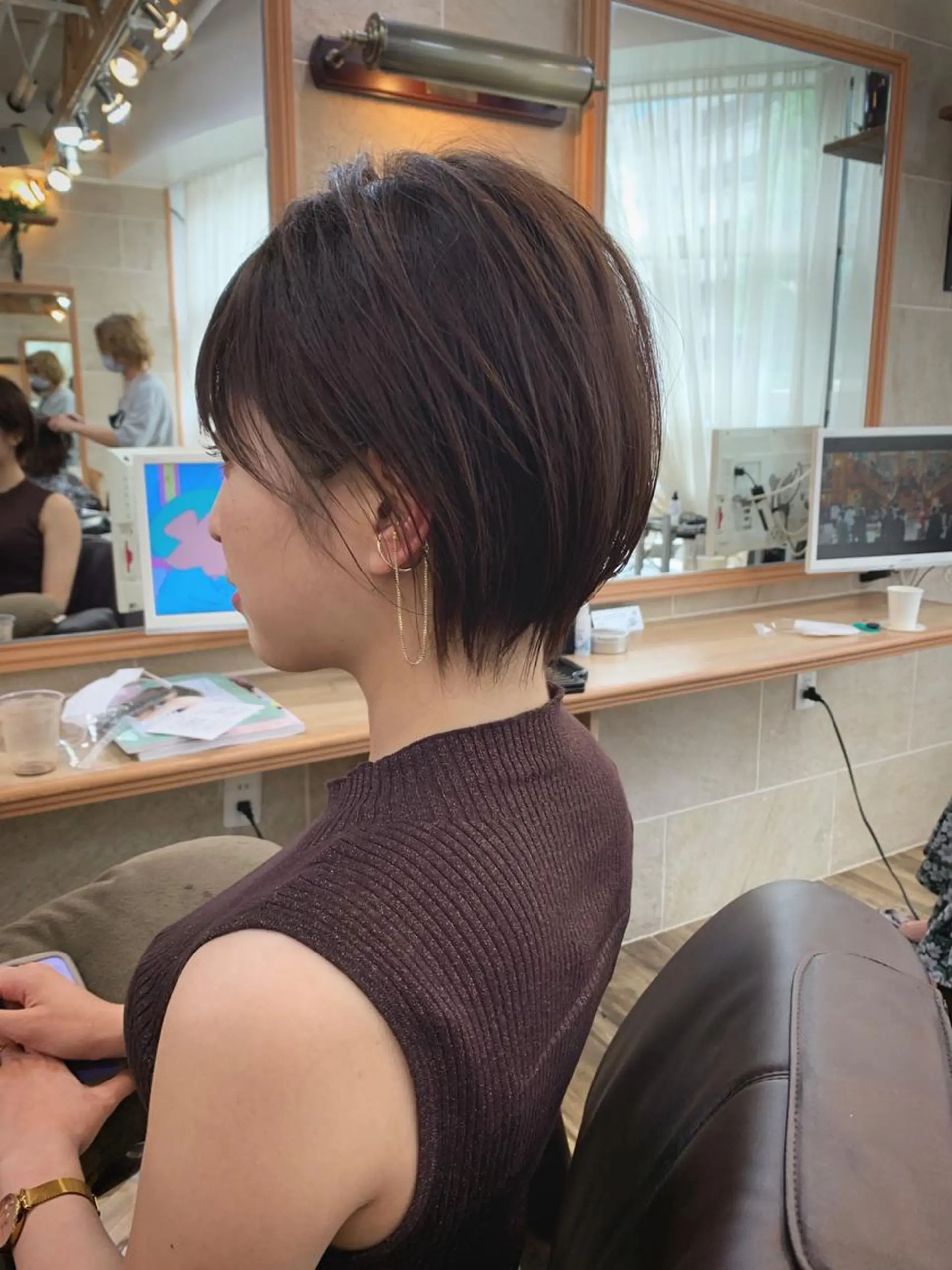 ショート カラー ベージュカラー フォギーベージュ ショートヘア カット ヘアカラー トリートメント 平尾 拓也のヘアスタイル