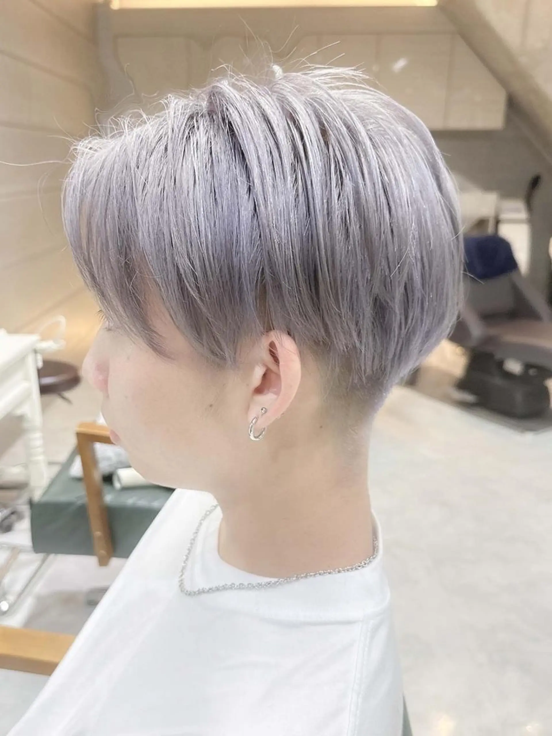 ショート カラー メンズ ヘアアレンジ メンズブリーチ メンズ韓国風 韓国マッシュ マッシュ ツーブロック Days 透明感カラーのヘアスタイル