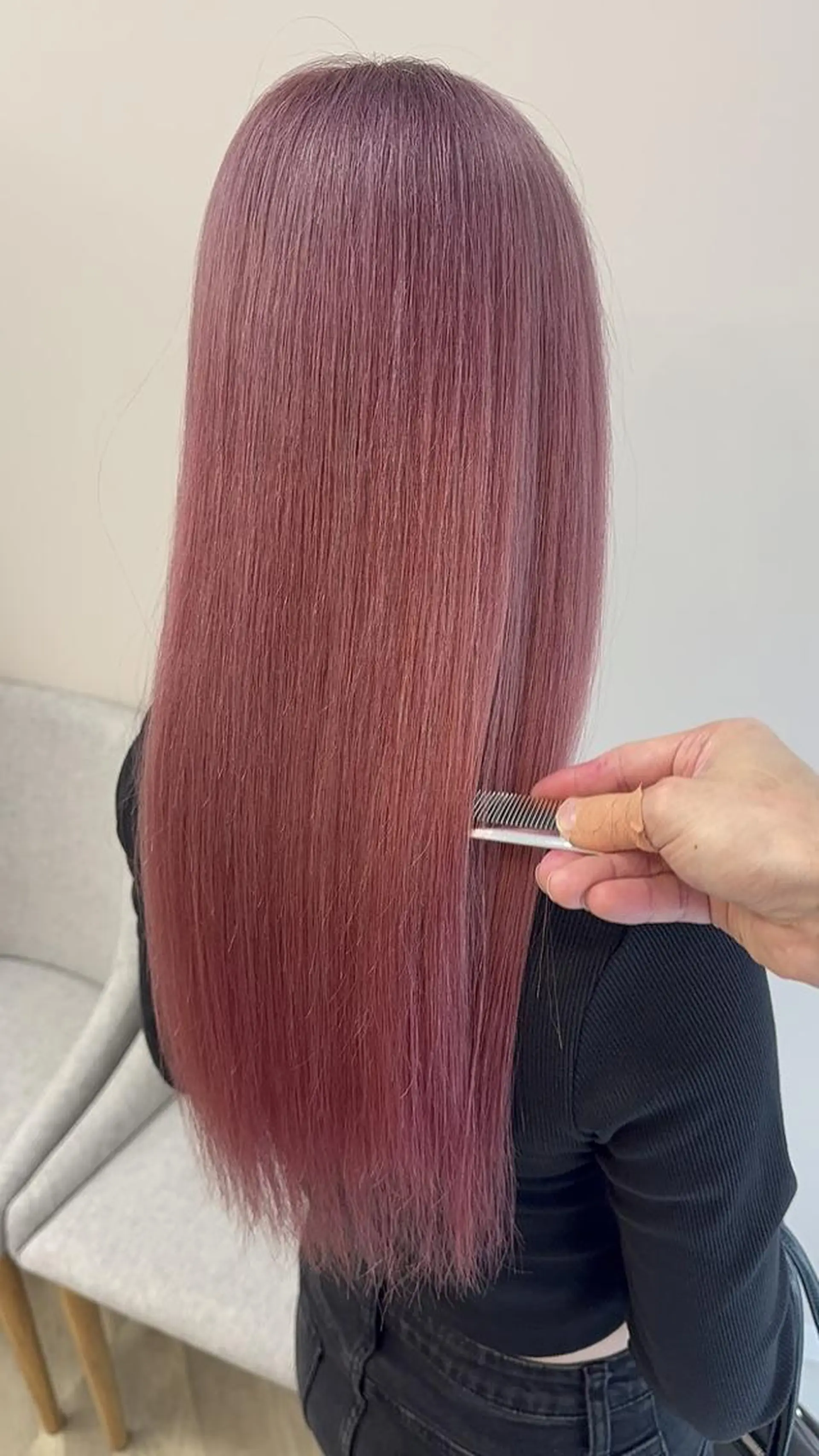 セミロング パーマ カラー ベージュカラー ブリーチ 透明感カラー ダブルカラー ハイトーンカラー ブリーチ矯正💐 ミルクティー💐ナオのヘアスタイル