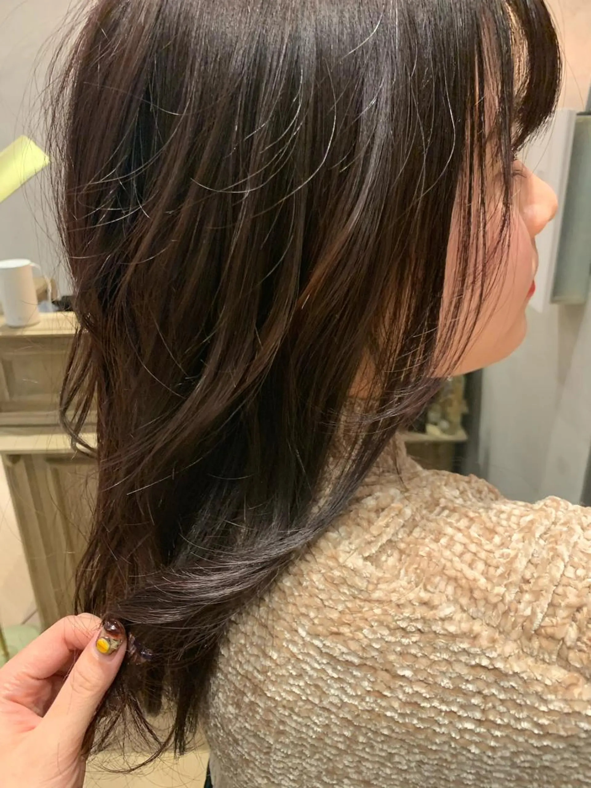 セミロング カラー ヘアアレンジ 高井瑠華🌼 ストカールカット特化のヘアスタイル