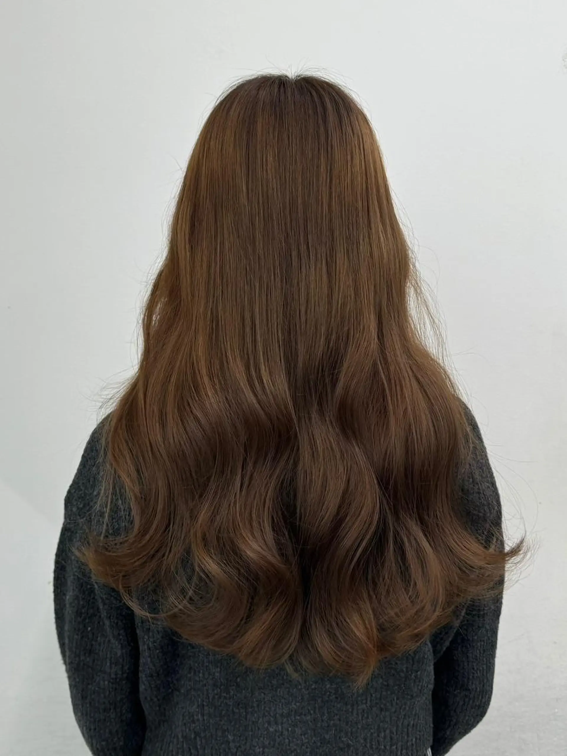 ロング カラー アディクシーカラー アッシュ ブルーカラー ダークアッシュ グレージュ ヘアカラー トリートメント 【公式】amble luxe 中野のヘアスタイル