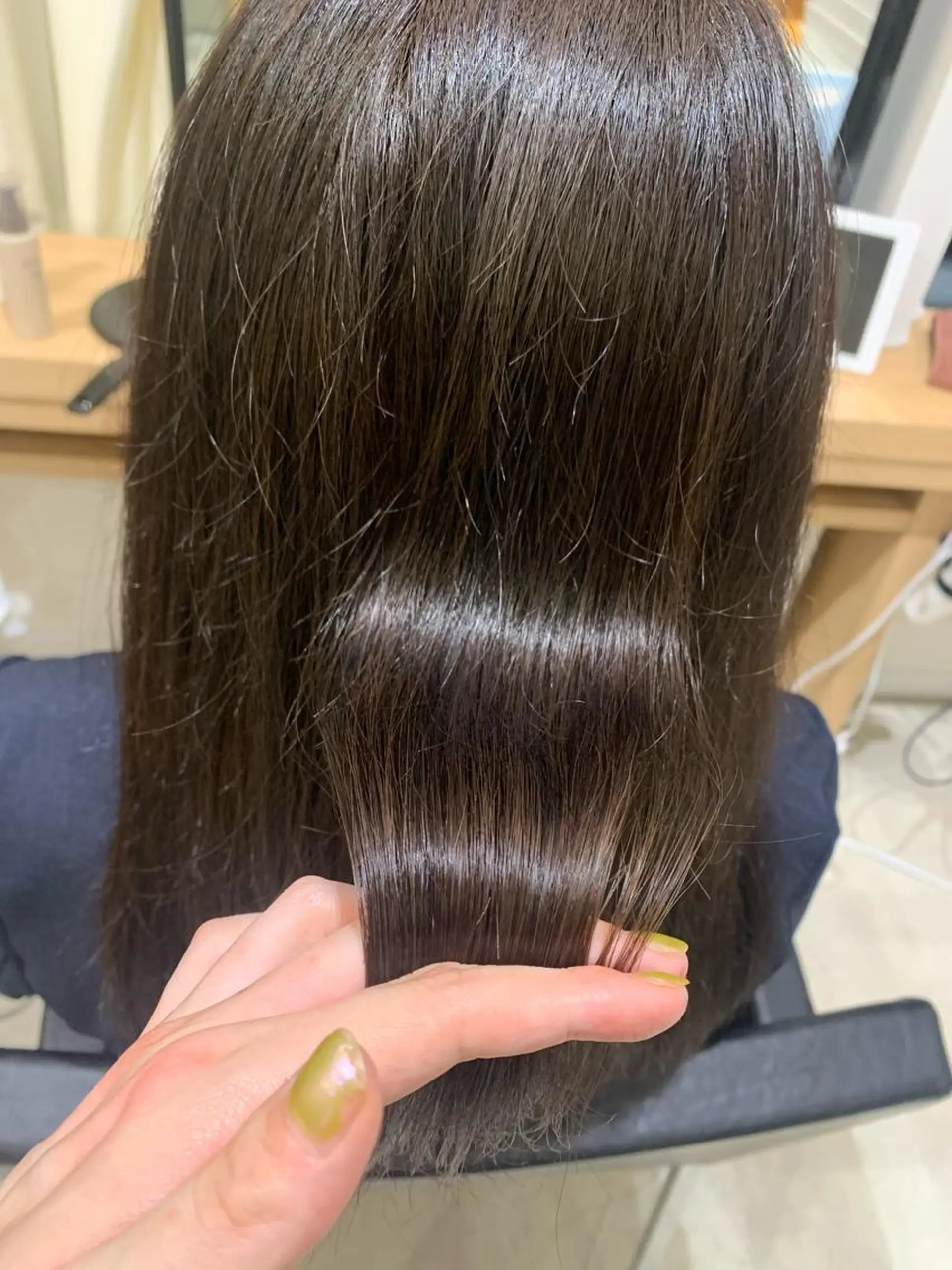 ロング ロング カット ヘアカラー トリートメント 土佐 優奈のヘアスタイル