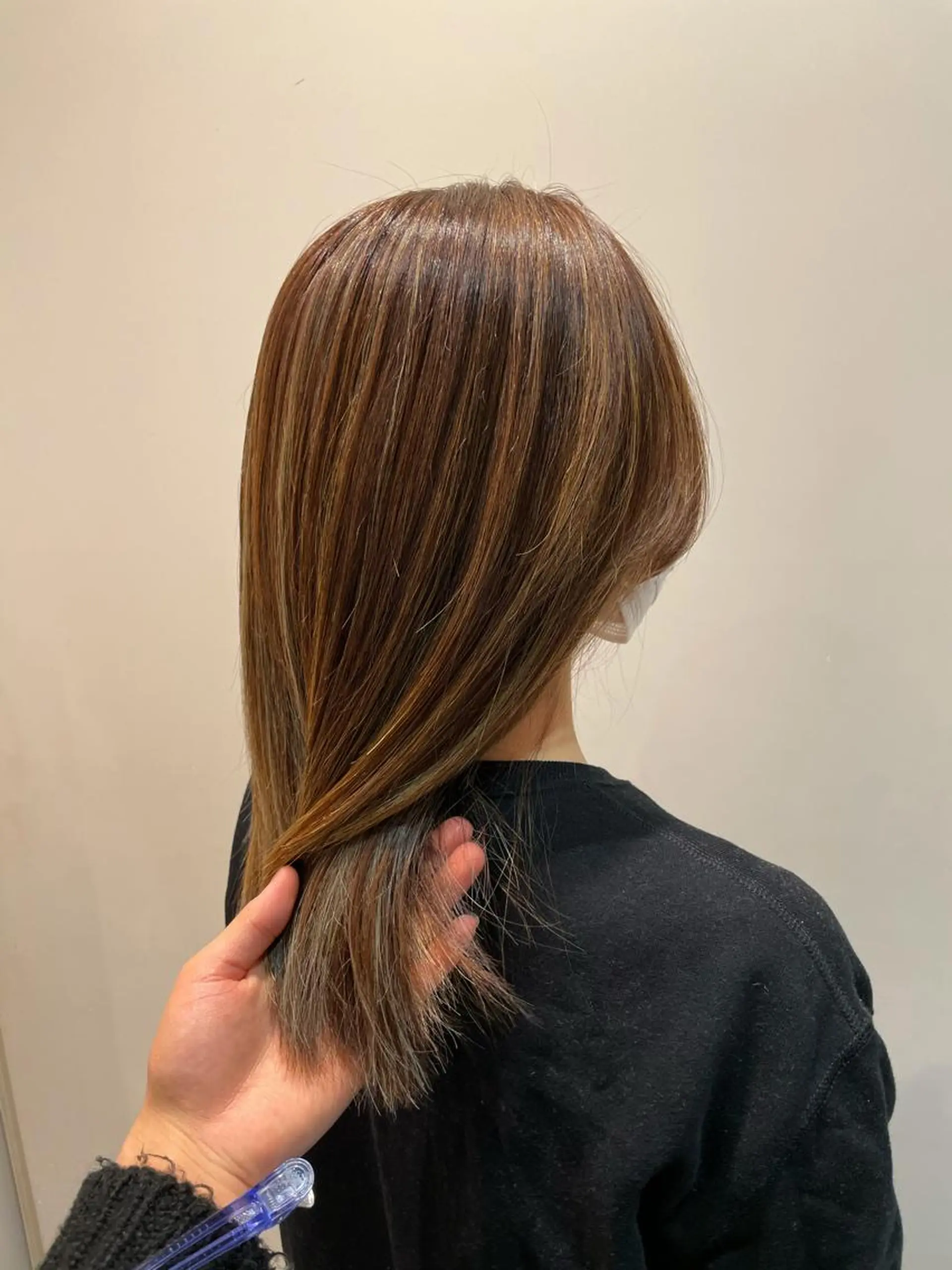 セミロング ハイライト 🥀似合わせ🥀 柔らかカラー・タイトのヘアスタイル