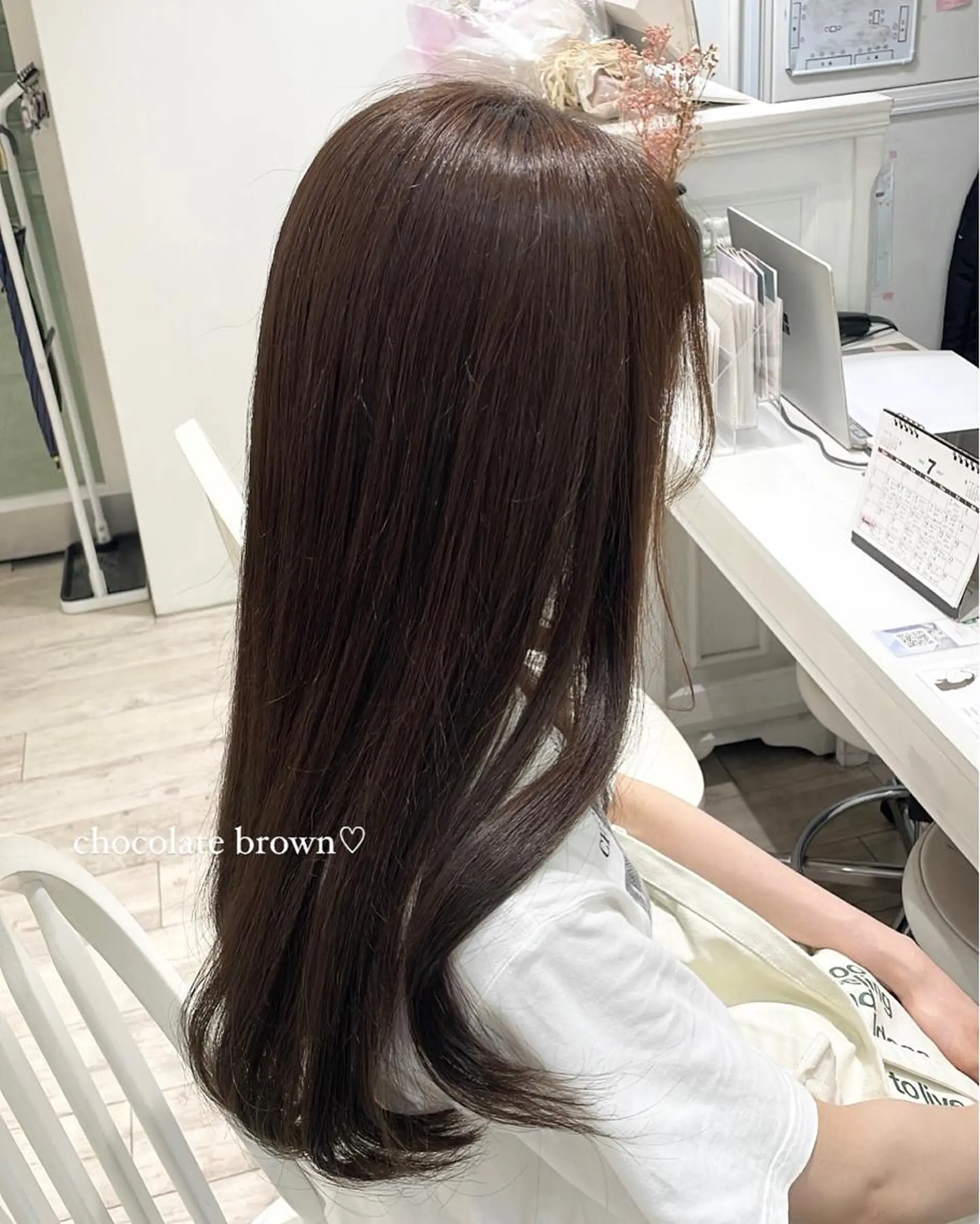 ロング カラー パーマ ヘアアレンジ キッズ ネイル マツエク・マツパ アイブロウ ブラウン Himawari♡ 柔らかいカラーのヘアスタイル