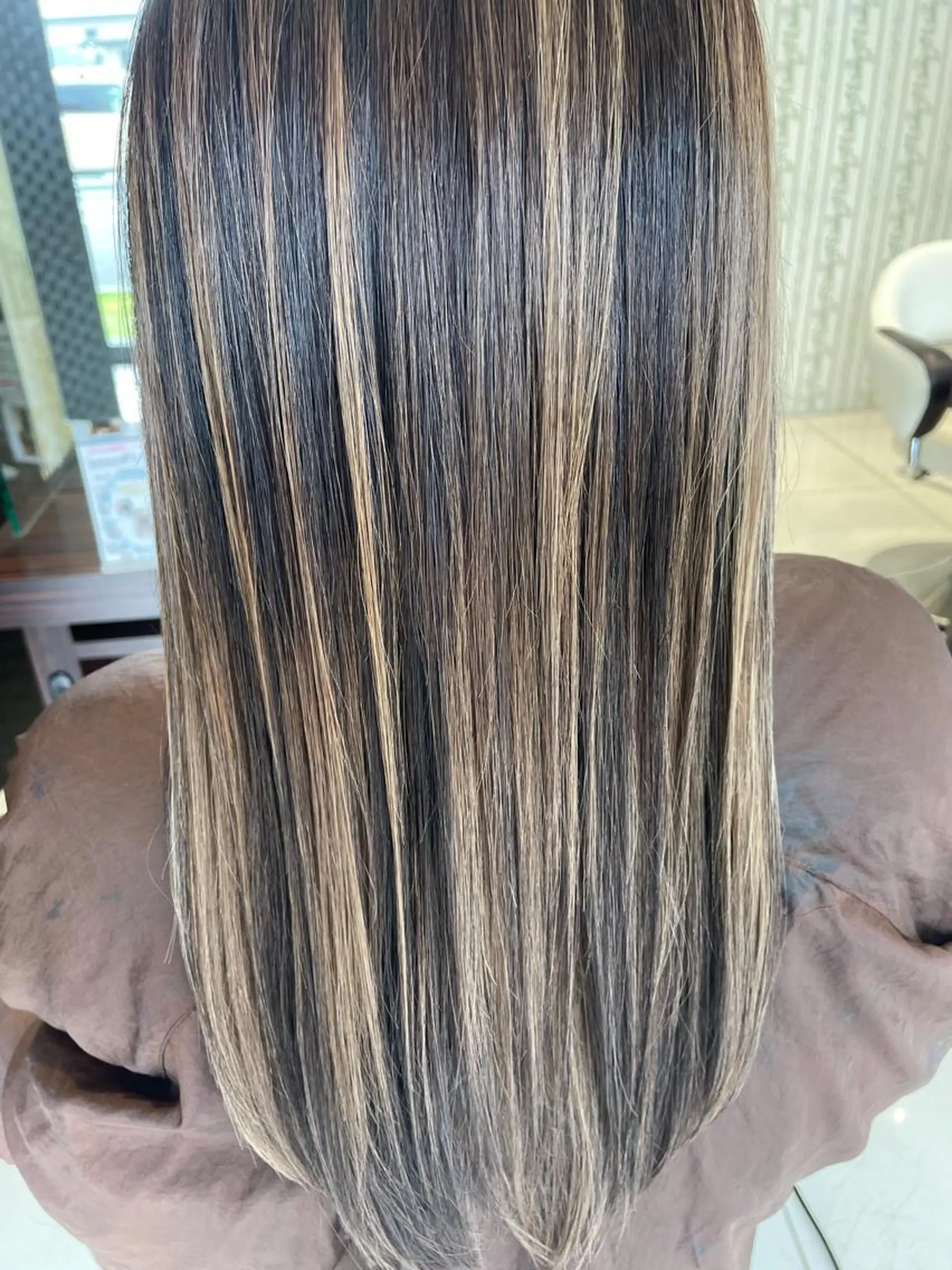 ロング 縮毛矯正 西川 夕奈のヘアスタイル