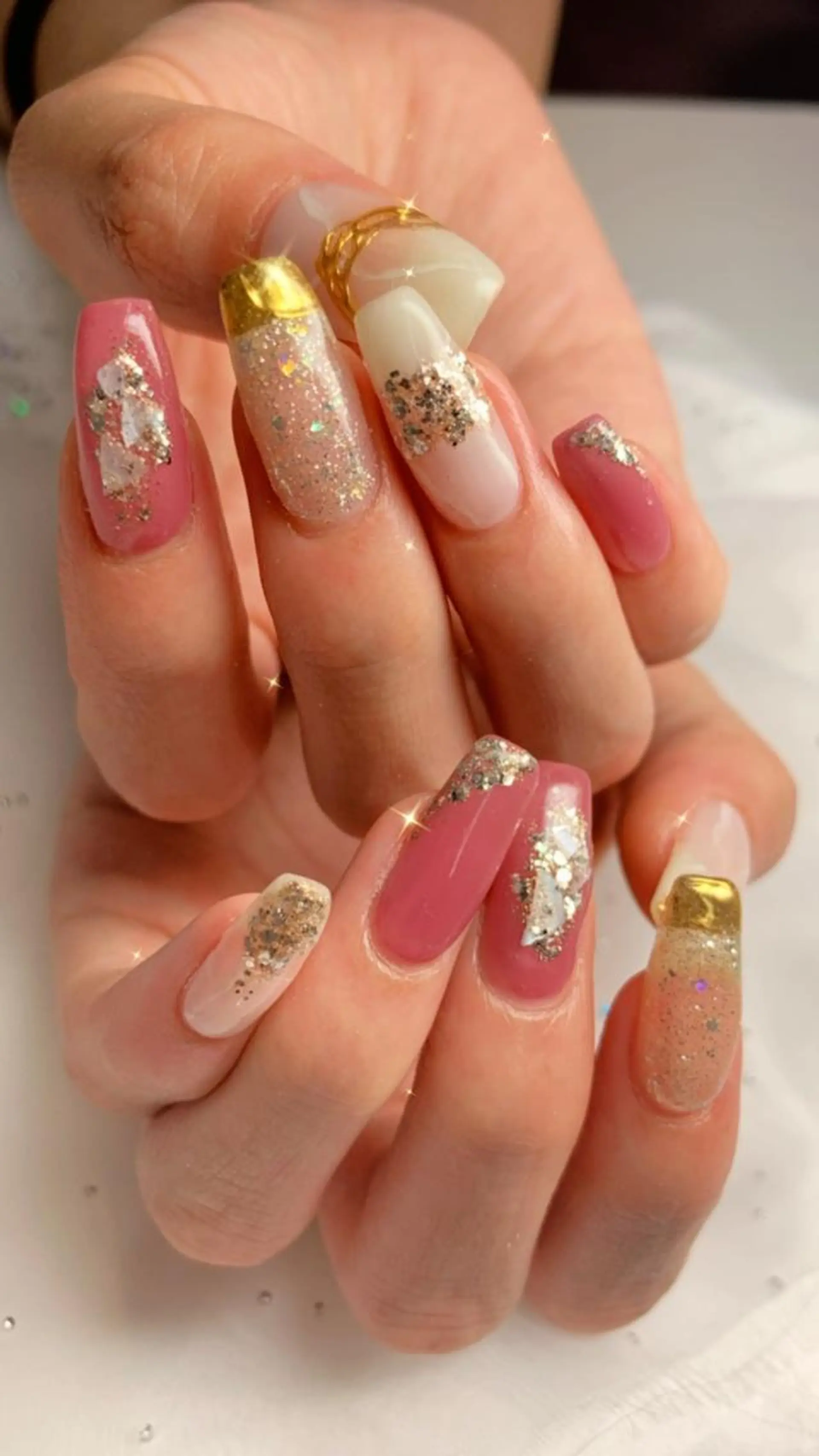 ネイル ジェルネイル キラキラネイル 大理石ネイル(マーブル) ミラーネイル ハンドネイル フットネイル T. kayoのネイルデザイン