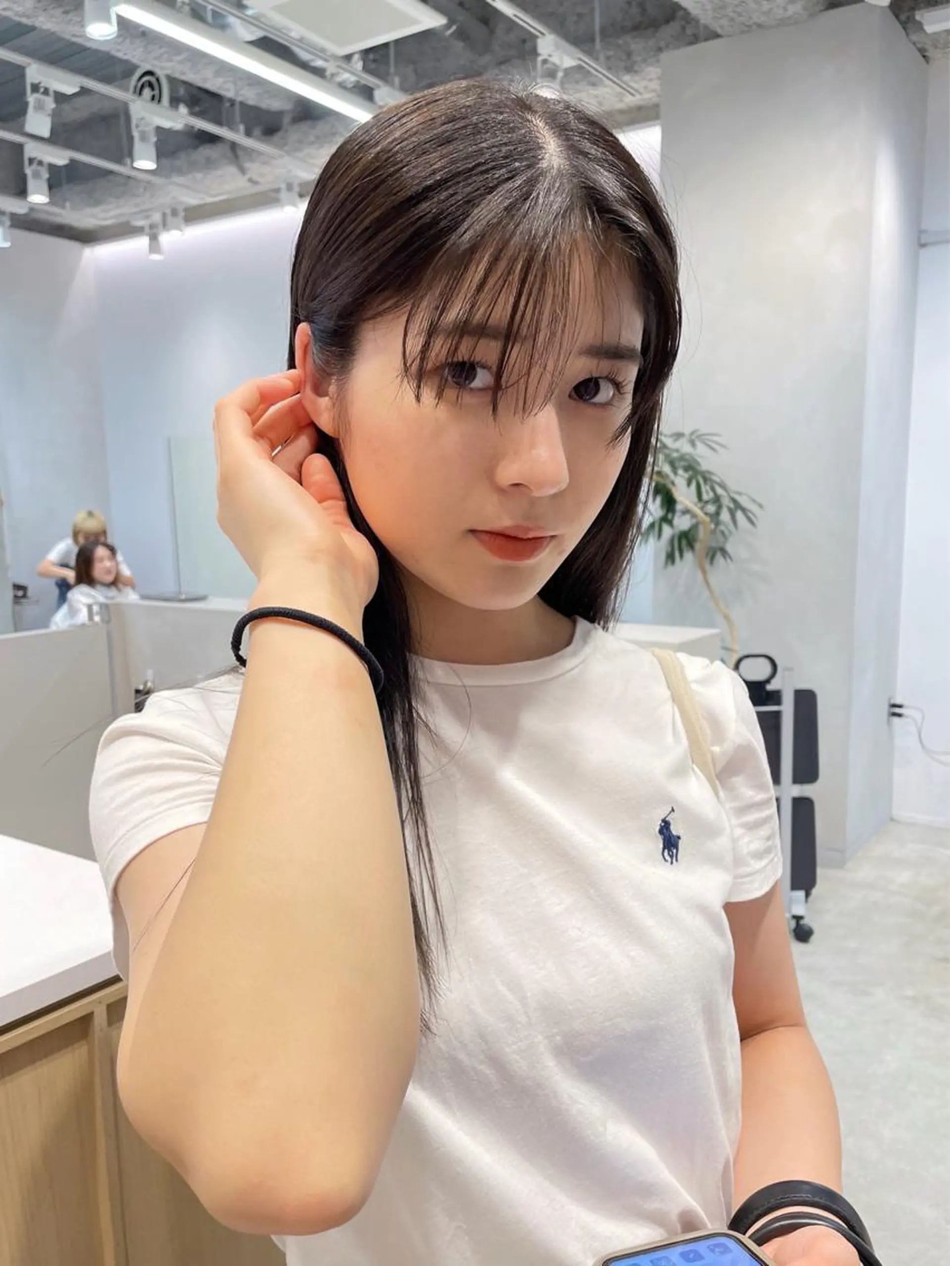 ロング カラー 青木 優歩のヘアスタイル