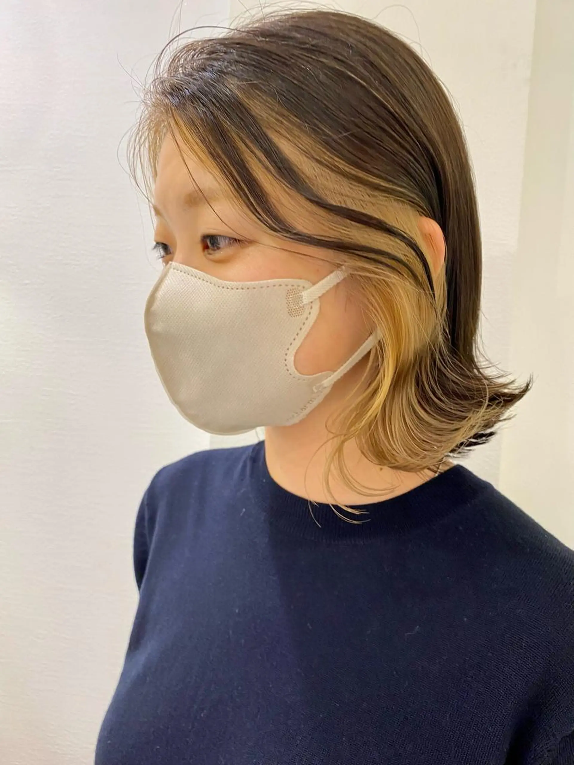 ミディアム カラー ヘアカラー トリートメント 顔周り/ブリーチなし /縮毛矯正🫧伊勢のヘアスタイル