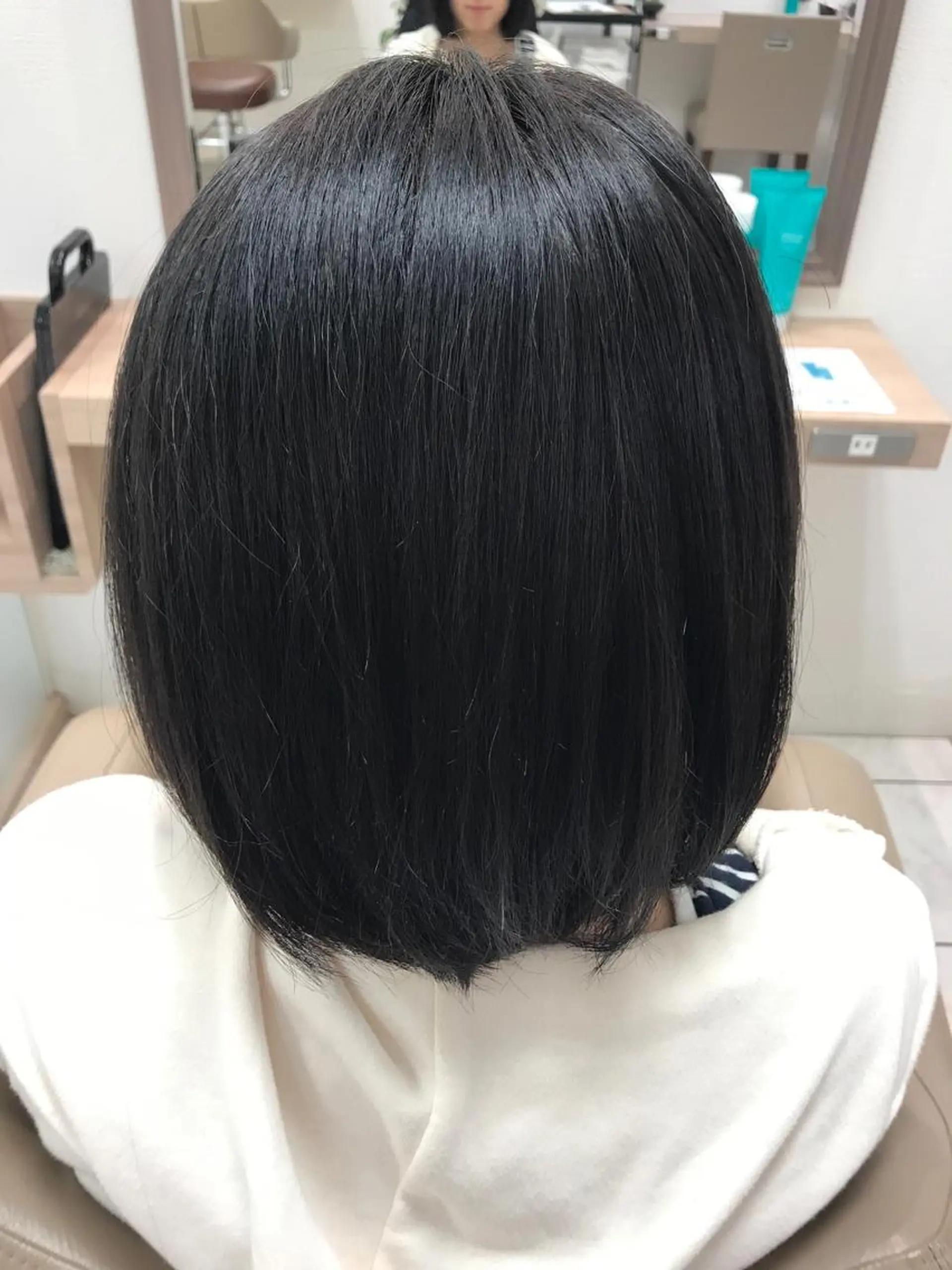 ミディアム カラー 樋笠 知佳のヘアスタイル