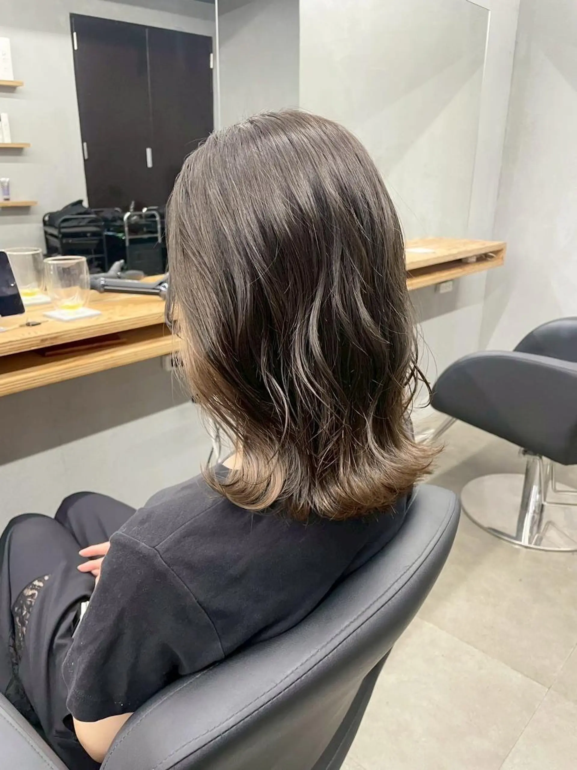 ミディアム カラー N 【エヌ】のヘアスタイル