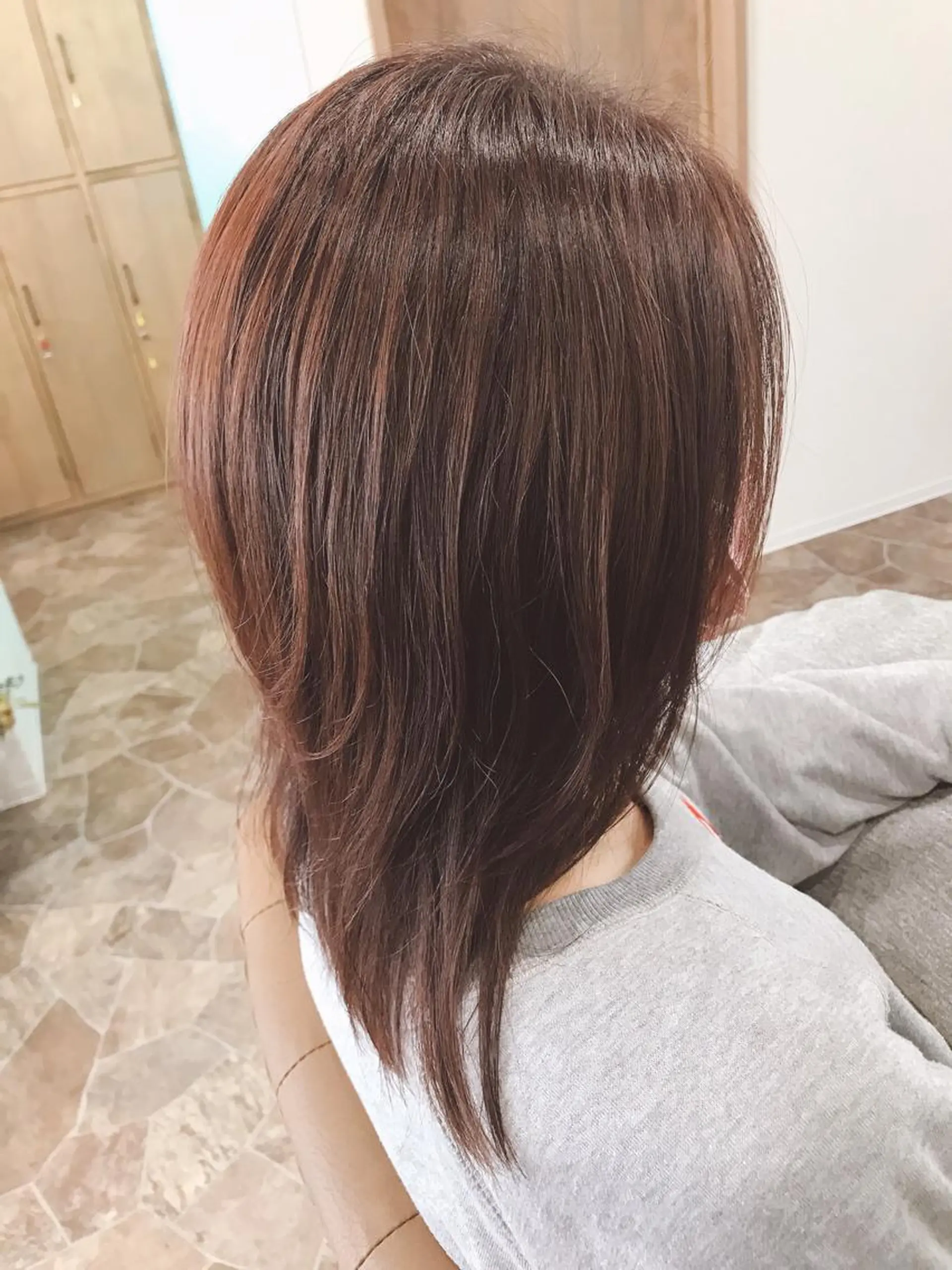 セミロング カラー ヘアカラー トリートメント 大谷 亜依のヘアスタイル