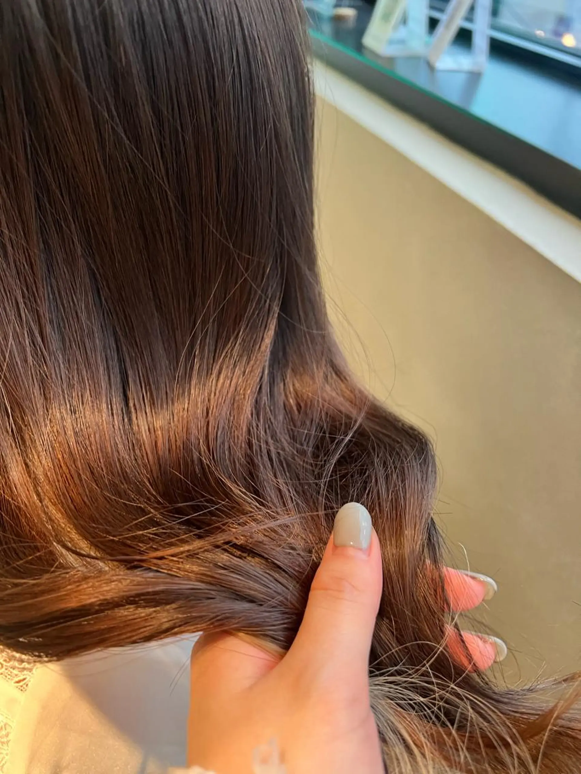セミロング 齋藤 みさきのヘアスタイル