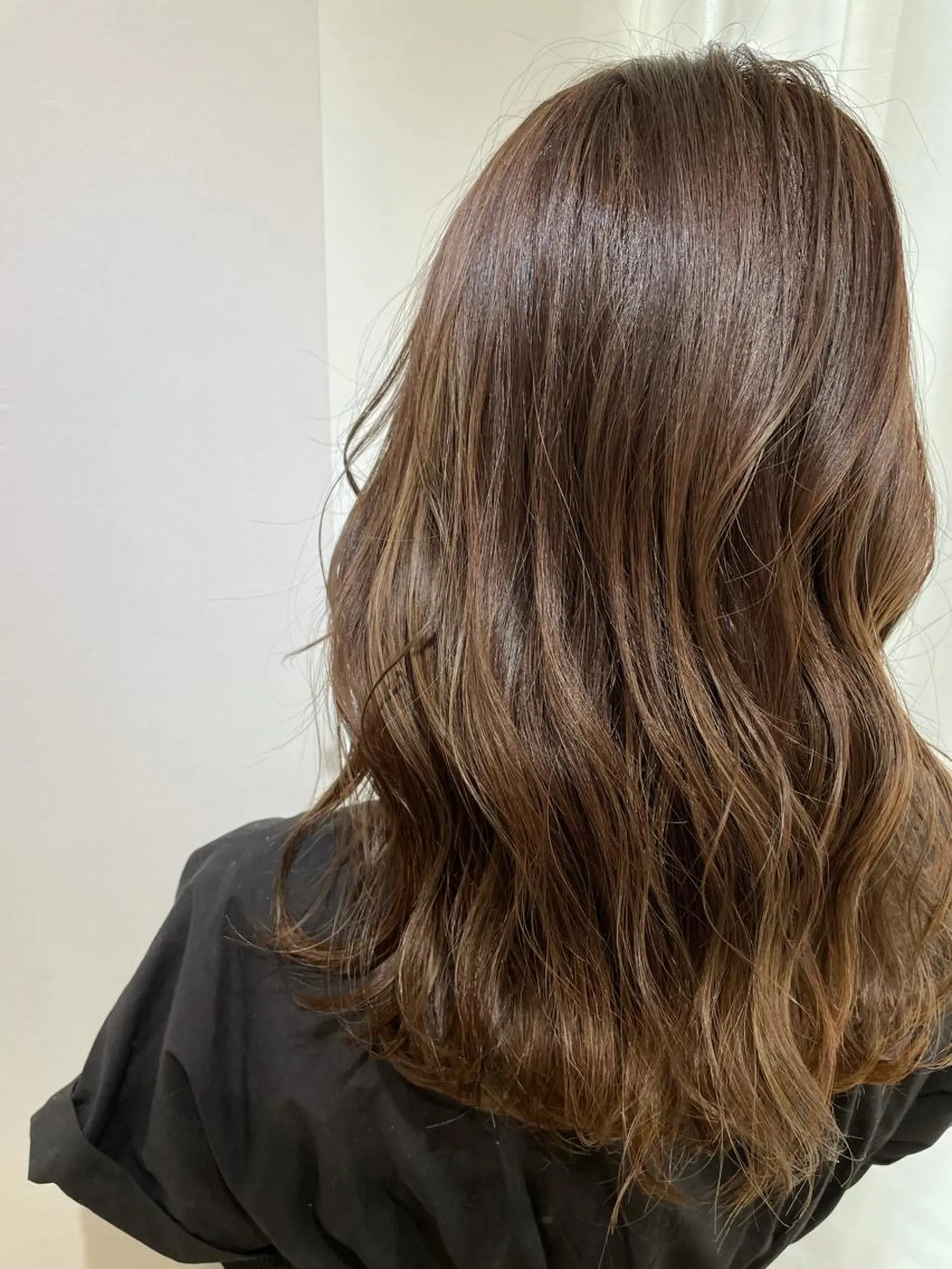 セミロング カラー ベージュカラー デザインカラー カット ヘアカラー トリートメント ヘッドスパ 過去一の柔髪ヘア 🌿einshairのヘアスタイル