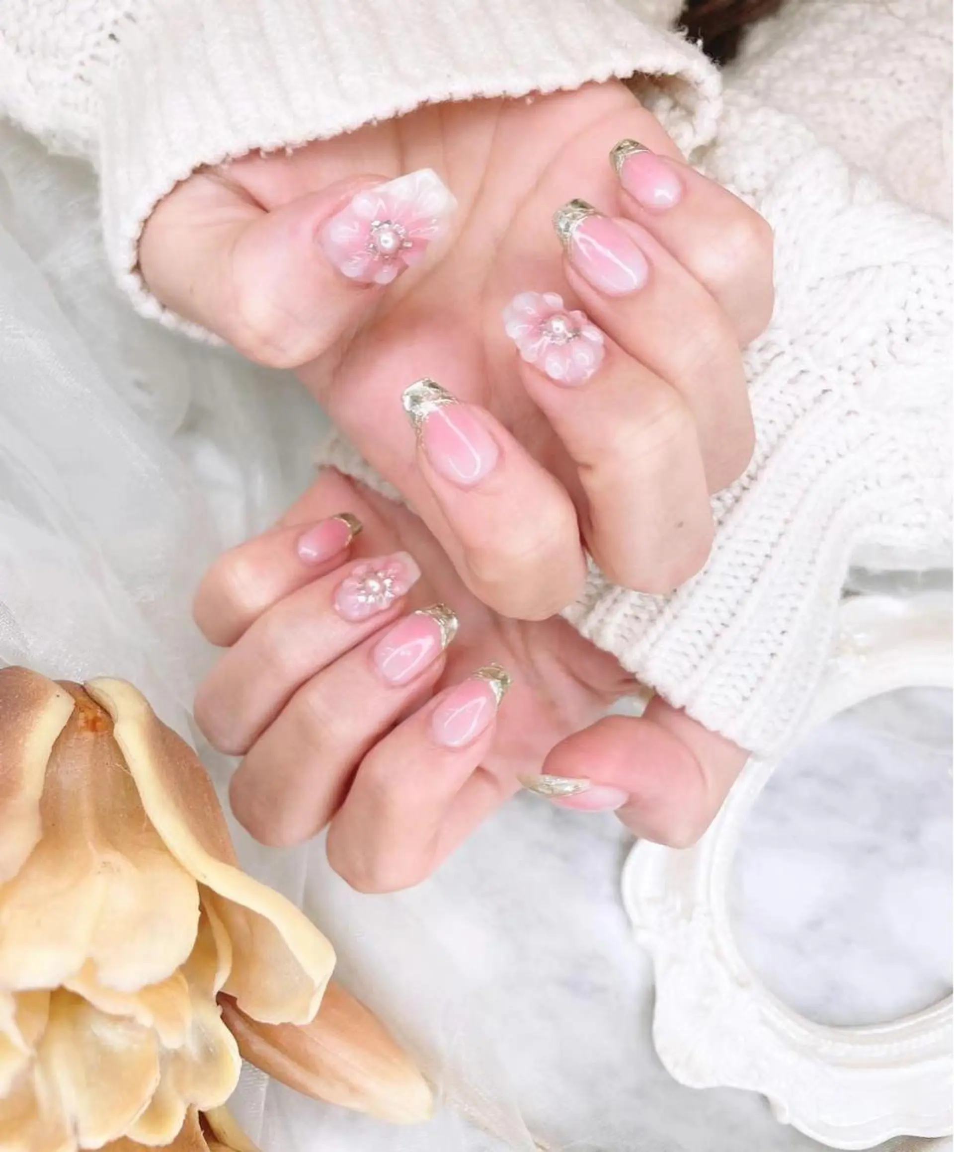 ネイル フラワーネイル フレンチネイル ゴールド ピンク Babarla nailのネイルデザイン
