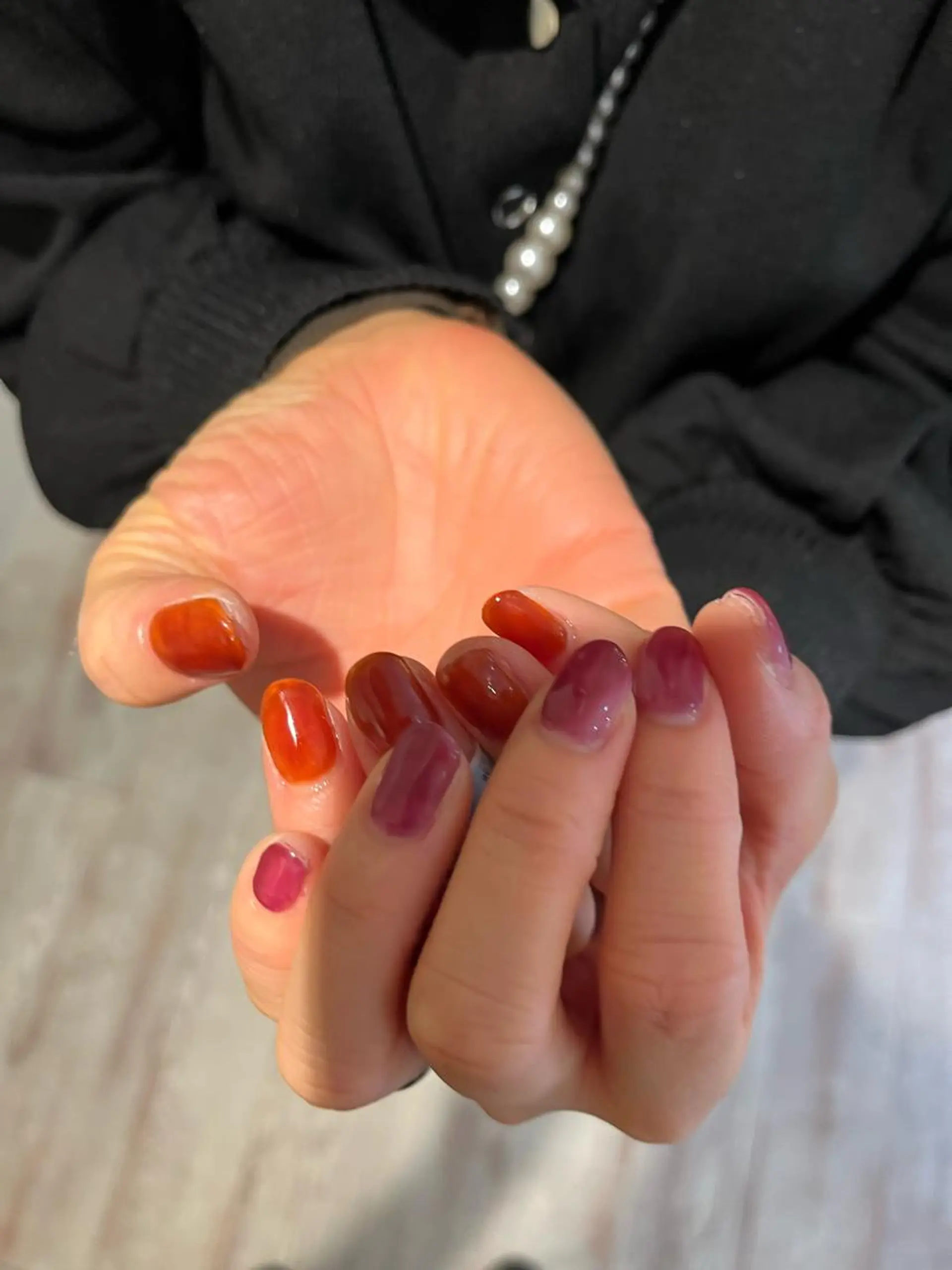 ネイル ニュアンスネイル シンプルネイル ハンドネイル une／YUKINA 🫧大人nuanceのネイルデザイン