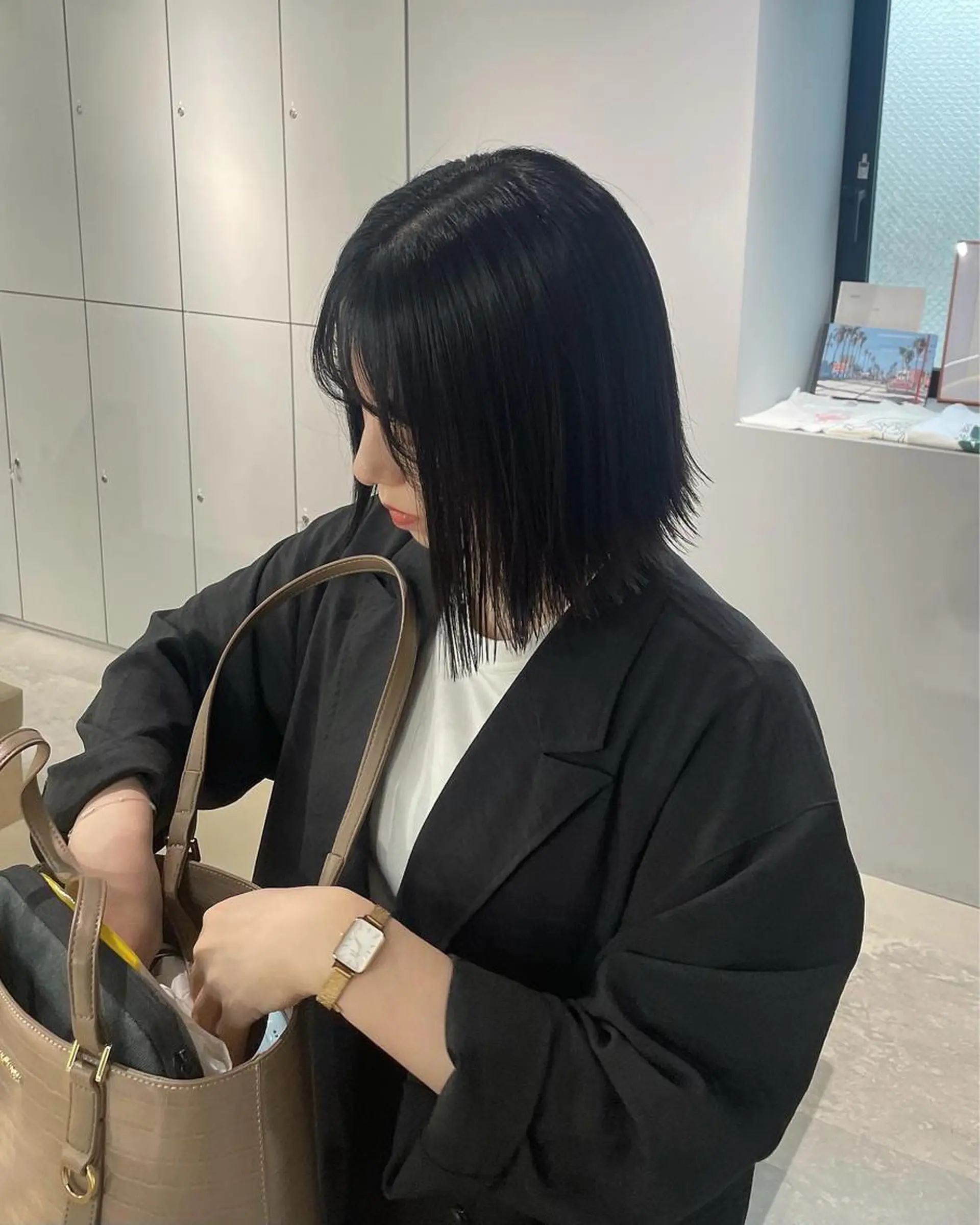 ショート カラー nonoka オリーブ/レイヤーのヘアスタイル