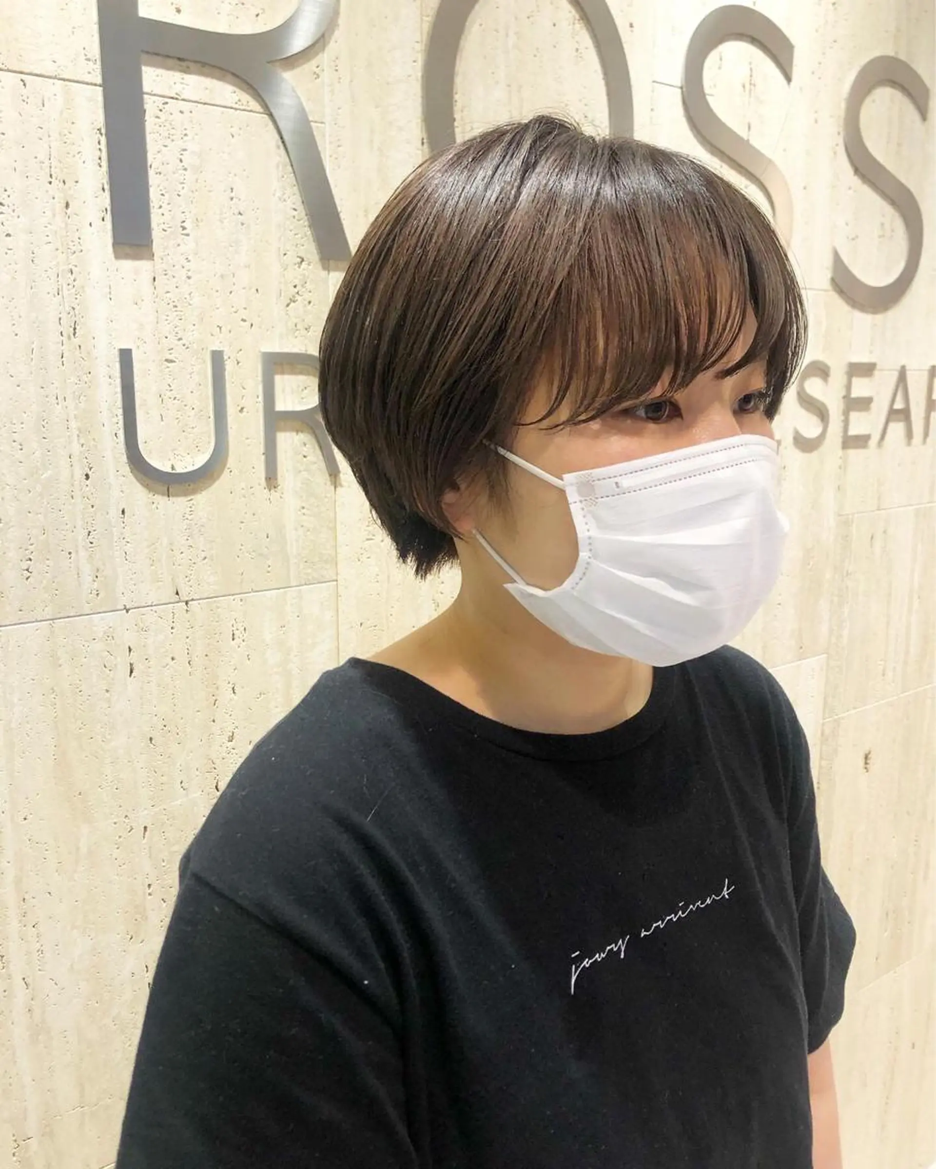 ショート カット ヘアカラー 高橋 芽衣のヘアスタイル