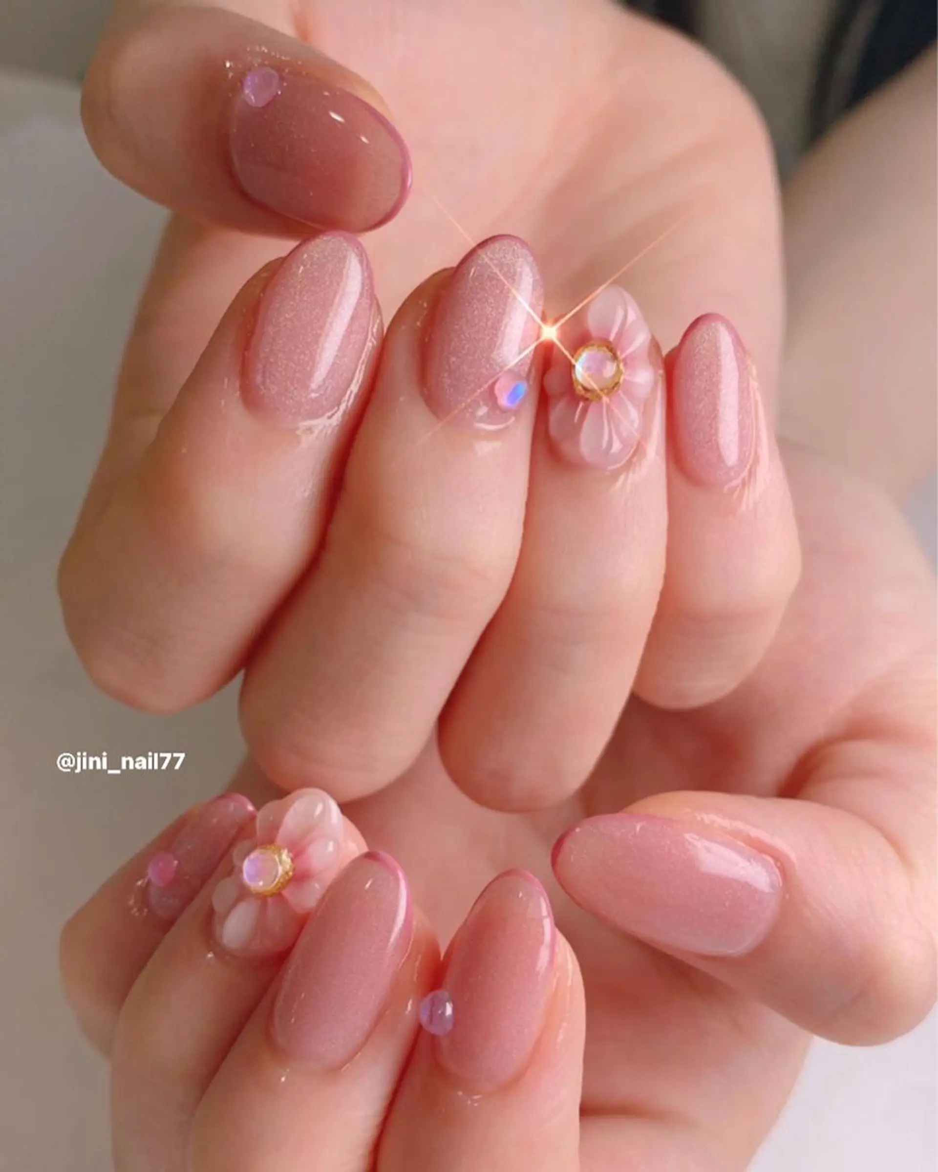 ネイル JINI NAIL所属・ジニ ネイルのネイルデザイン