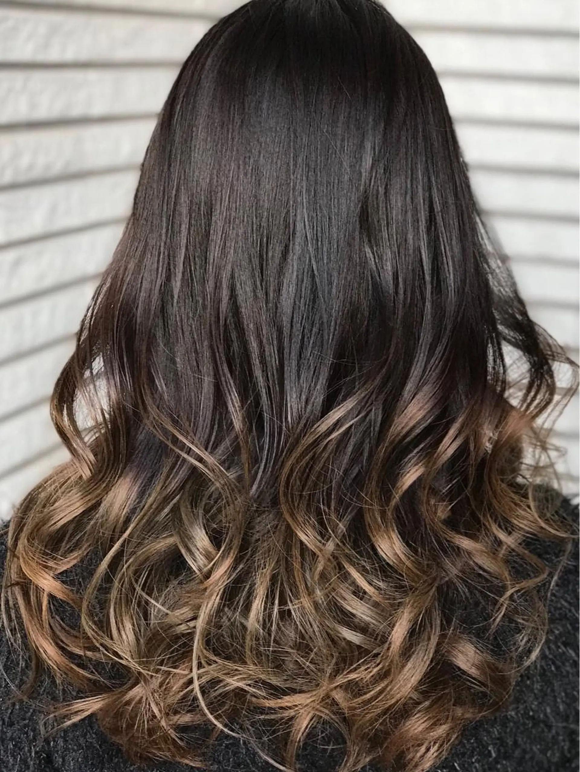 ロング カラー グラデーションカラー グレージュ 外国人風カラー ヘアカラー ⭐️髪質改善⭐️ フジヒサゴウタのヘアスタイル