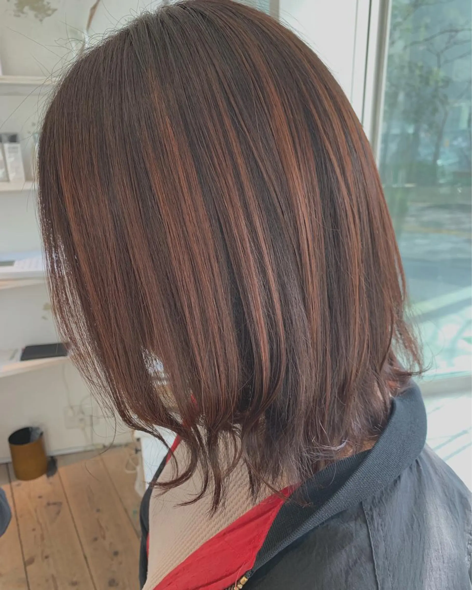 セミロング カラー fio マナミのヘアスタイル