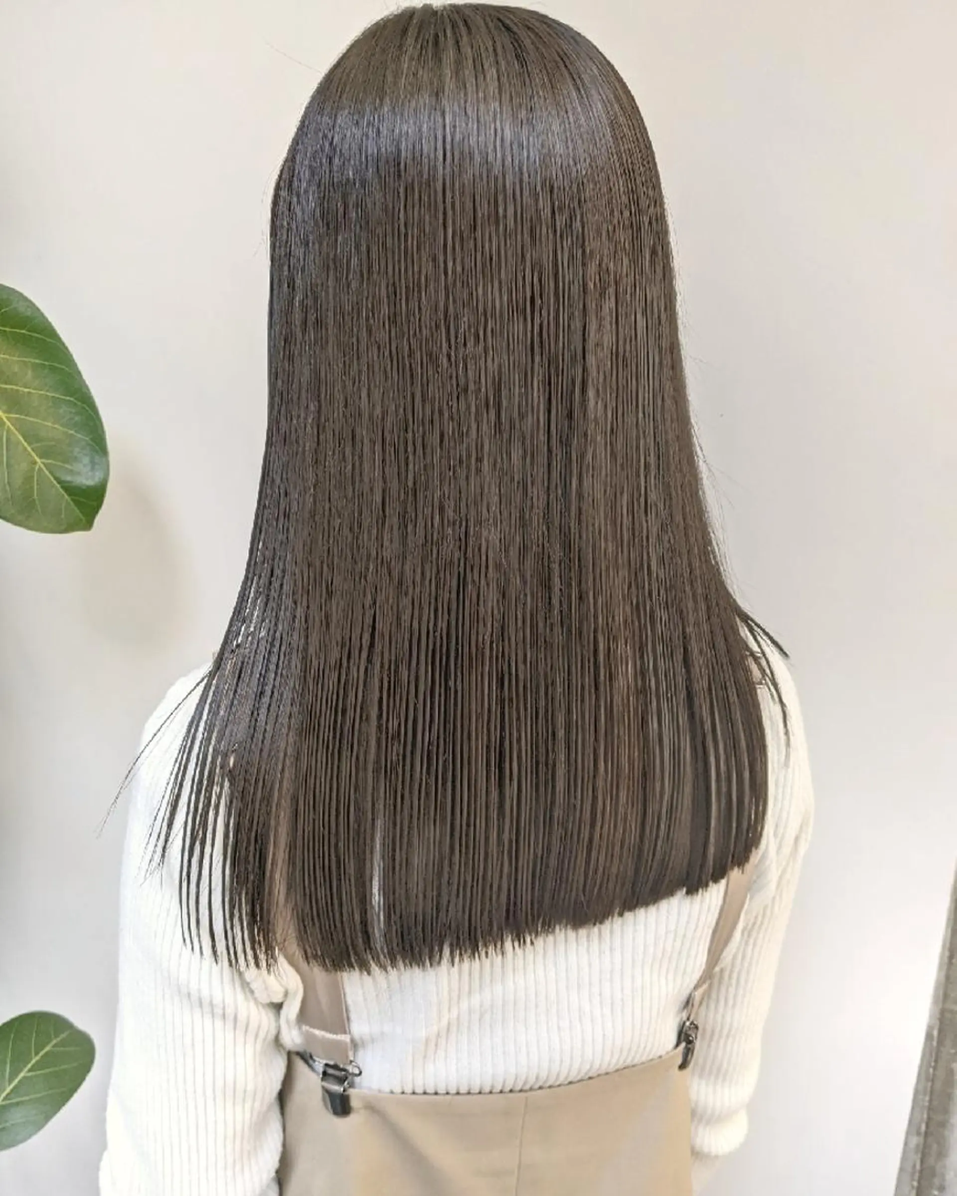 セミロング カラー ヘアアレンジ mowen RUIのヘアスタイル