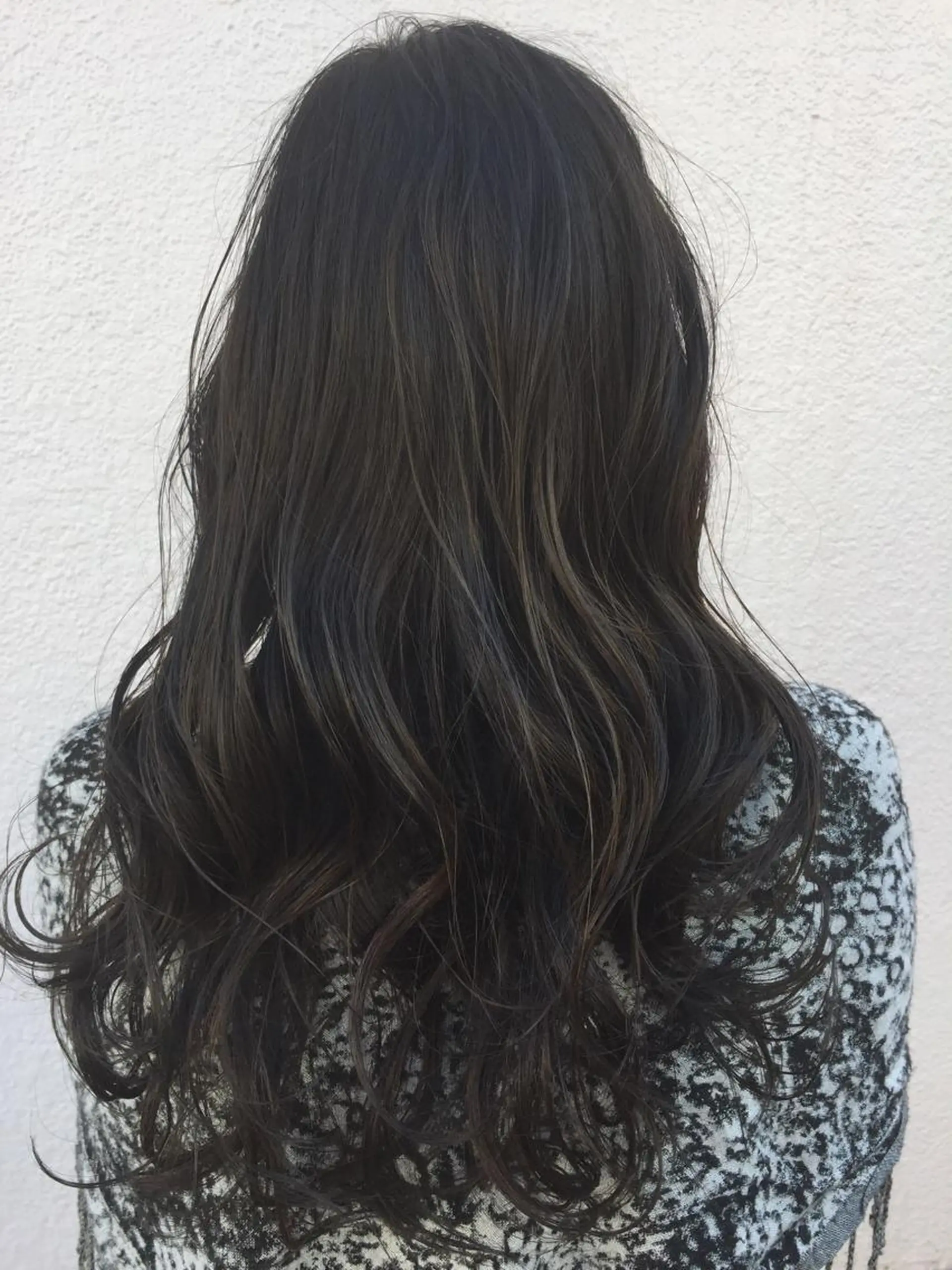 ショート ミディアム セミロング ロング カラー パーマ ヘアアレンジ メンズ キッズ ネイル マツエク・マツパ アッシュ 外国人風カラー マットネイル 韓国風×透明感カラー 髪質改善オタベシンヤのヘアスタイル