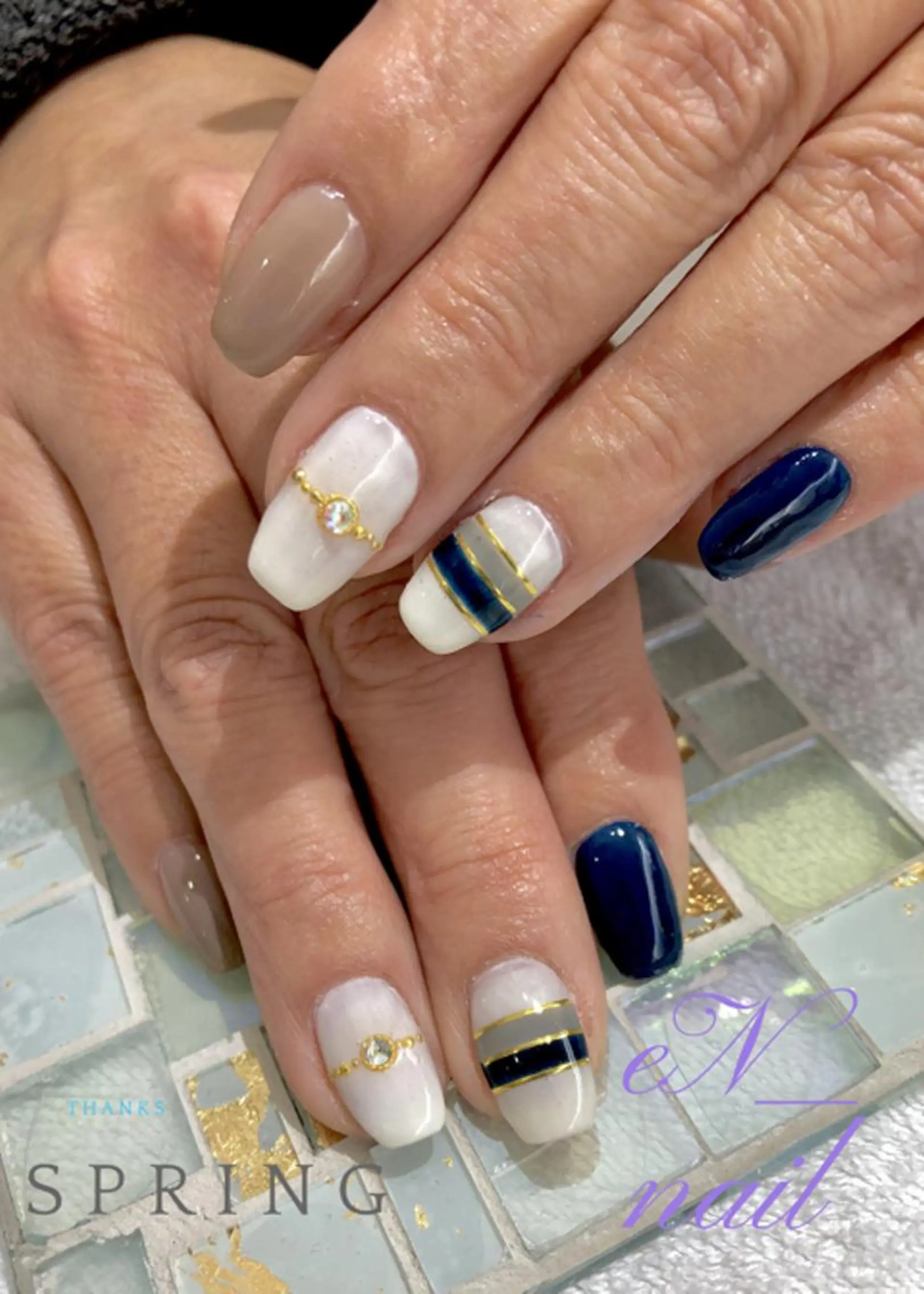 ネイル アートネイル EN_NAIL 野中本店Ayakaのネイルデザイン