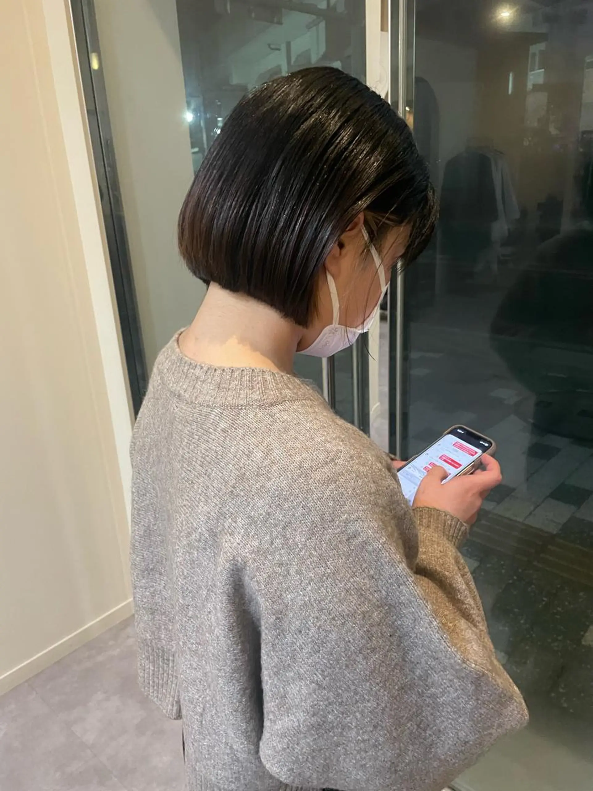 ショート あやか/ベージュ /透け感カラーのヘアスタイル