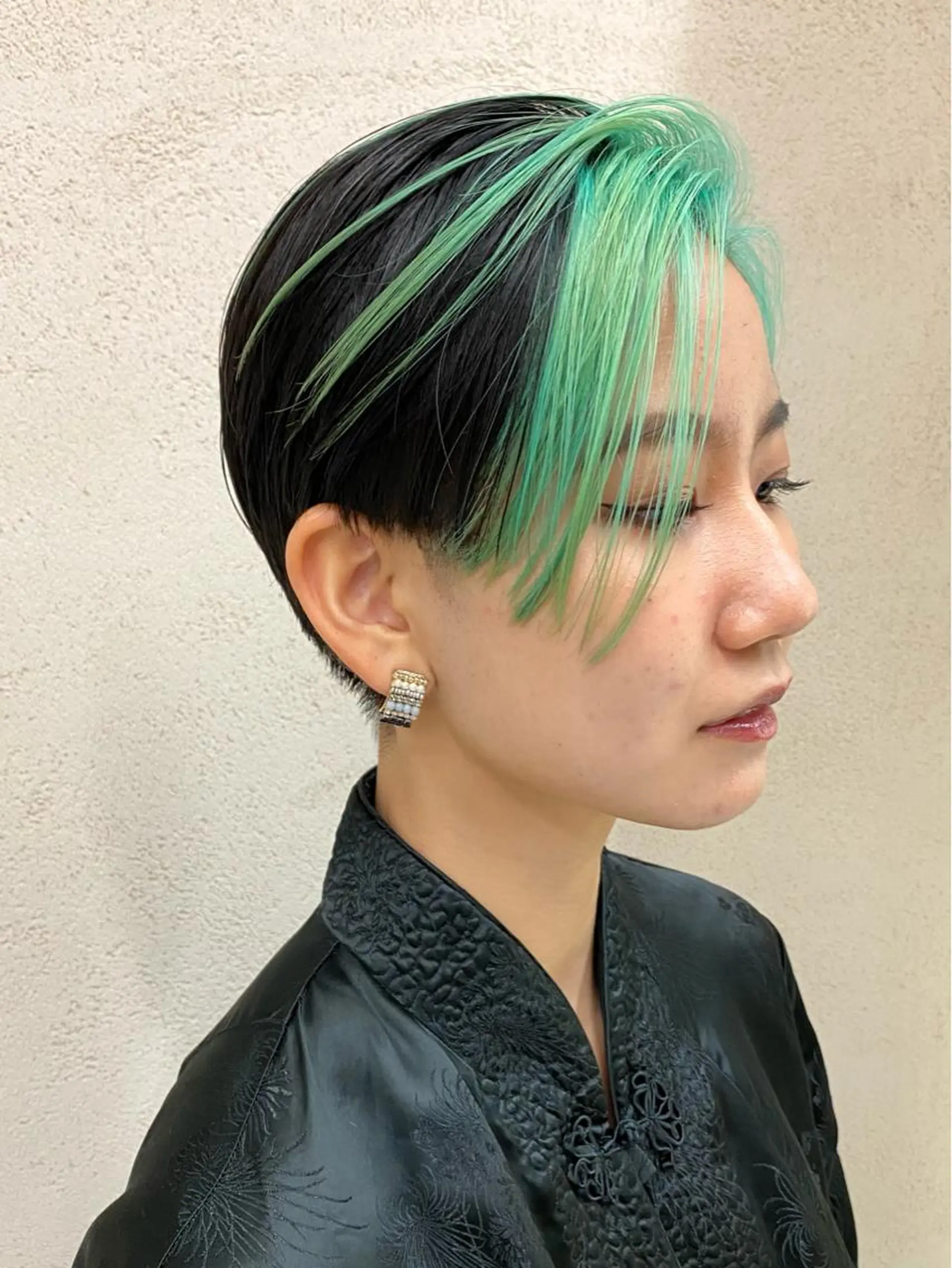 ショート カラー tokute Takahashiのヘアスタイル