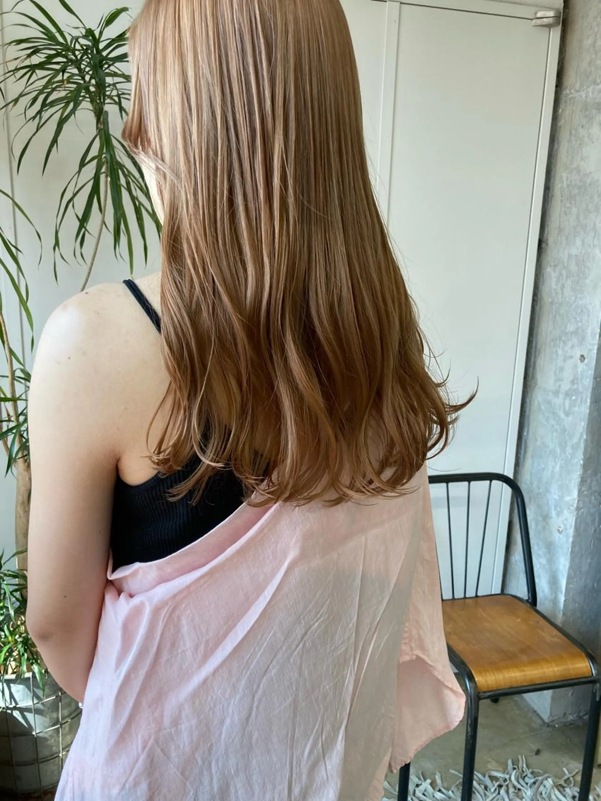 ロング カラー ベージュカラー ブリーチ ミルクティーベージュ カット ヘアカラー トリートメント 小木曽智美 /ボブ/ショートのヘアスタイル