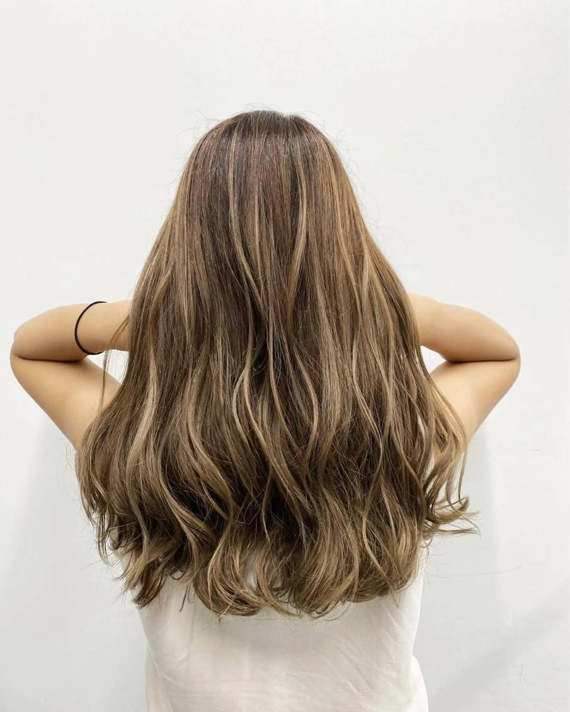 ロング ヘアカラー トリートメント ✨韓国風ヘア/艶髪 カラー✨yumeのヘアスタイル