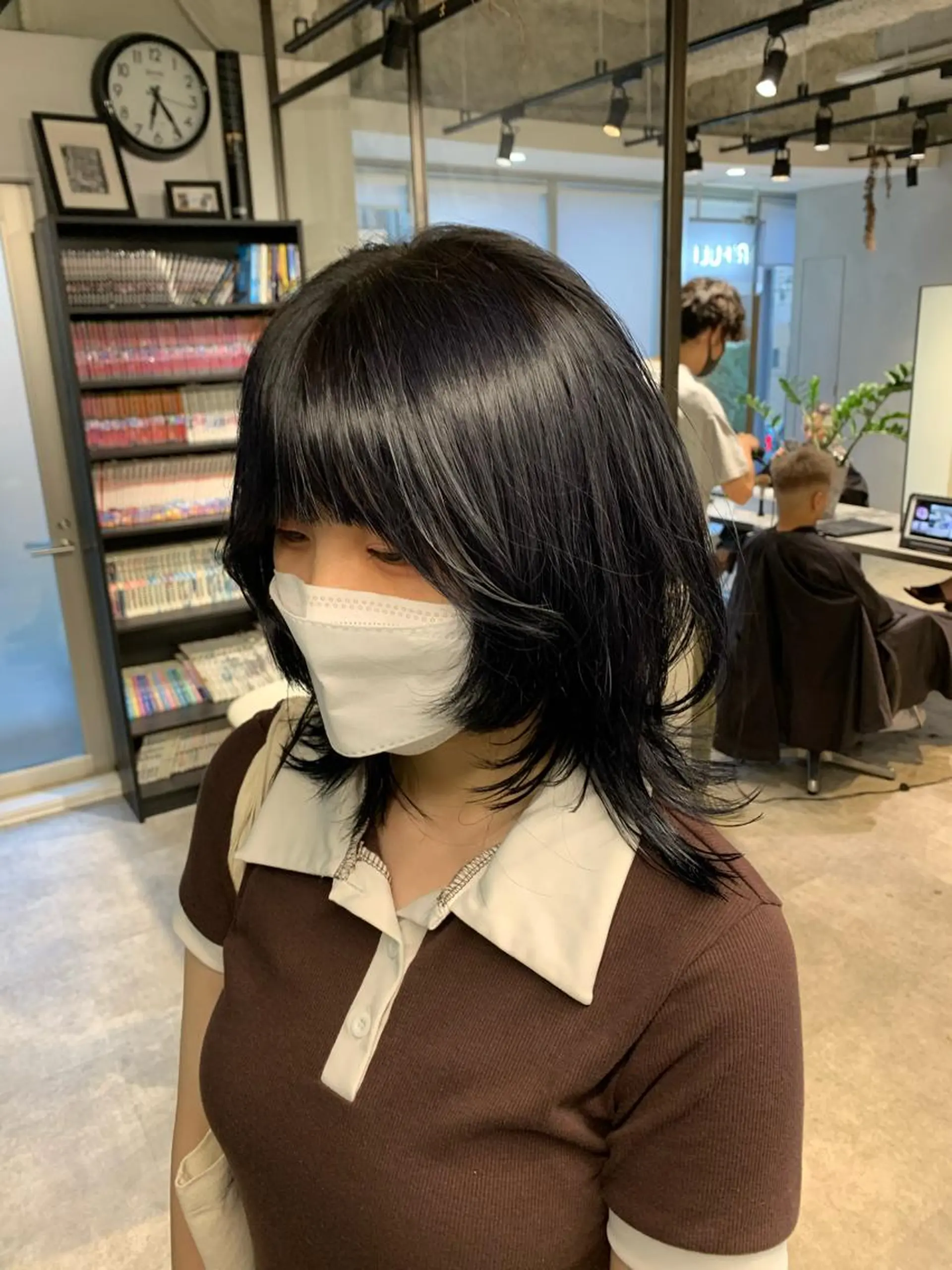 セミロング カラー ウルフカット カット ヘアカラー トリートメント 園田 将士のヘアスタイル