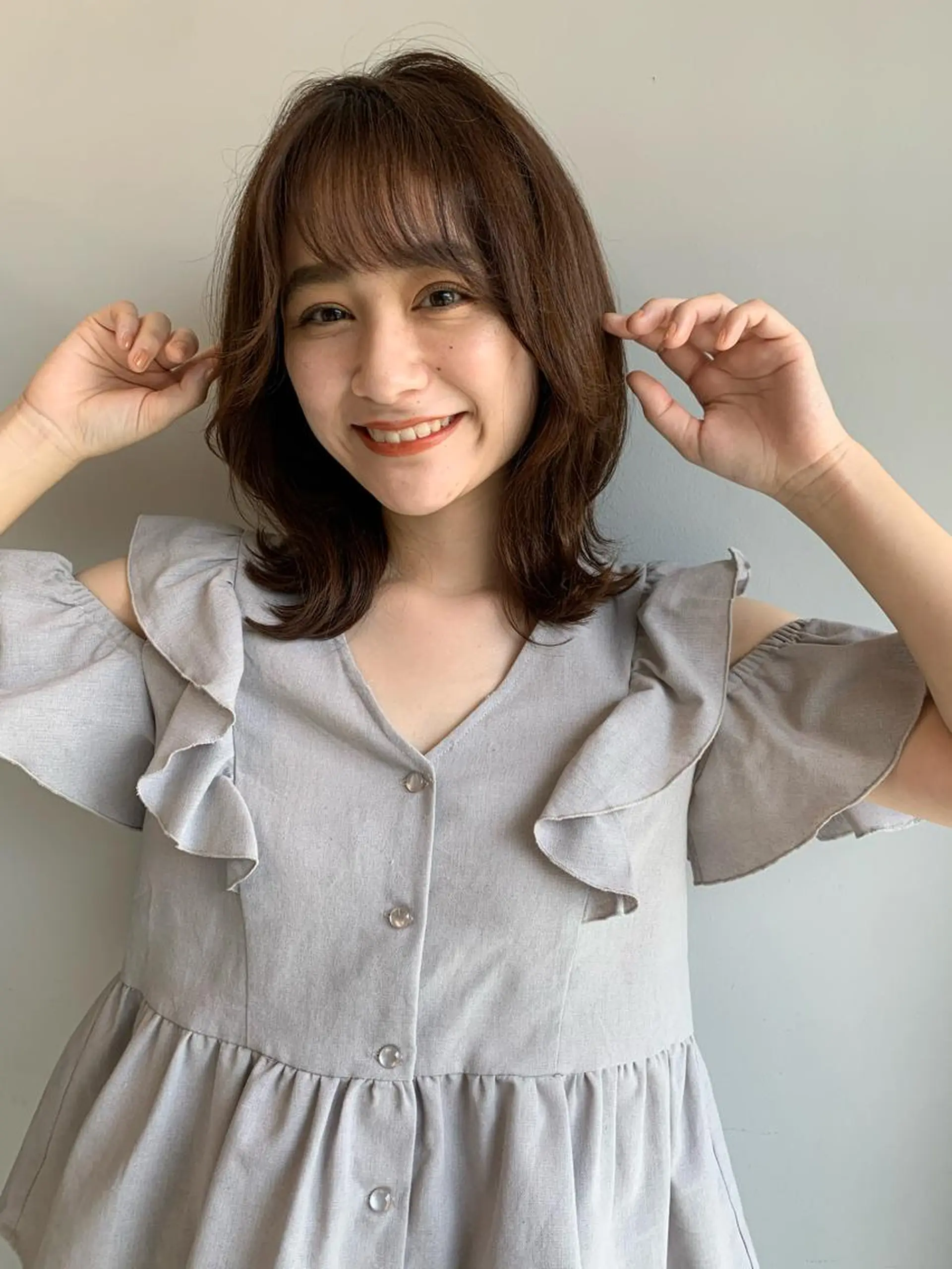 ミディアム カラー カット ヘアカラー トリートメント ヘッドスパ 透明感/オリーブ/ グレージュ/YUKAのヘアスタイル