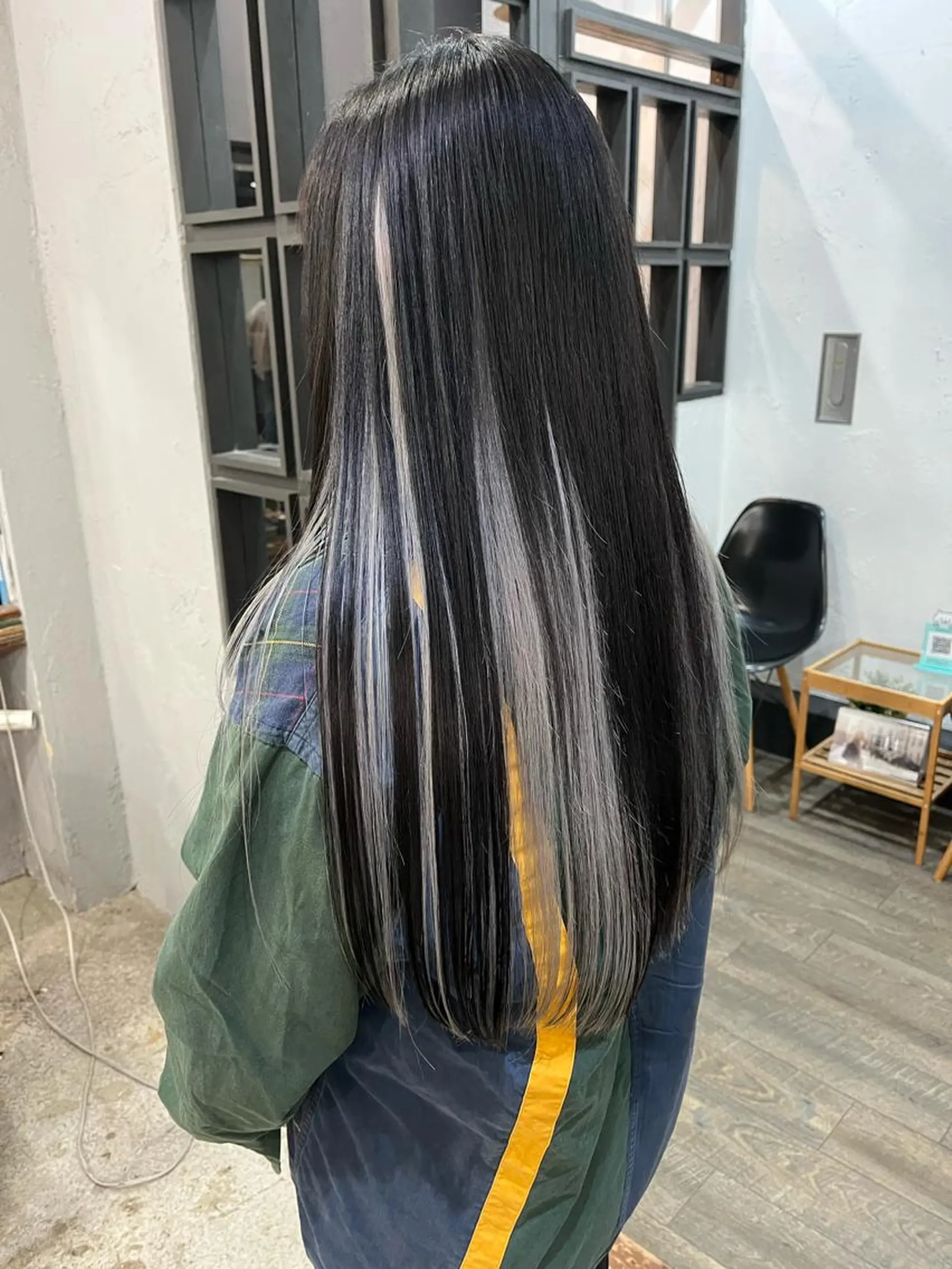 ロング カラー ヘアアレンジ メンズ アイブロウ メンズブリーチ メンズインナーカラー ブリーチ インナーカラー 眉カラー カット 縮毛矯正 hair  space Atoz所属・東 寛道のヘアスタイル