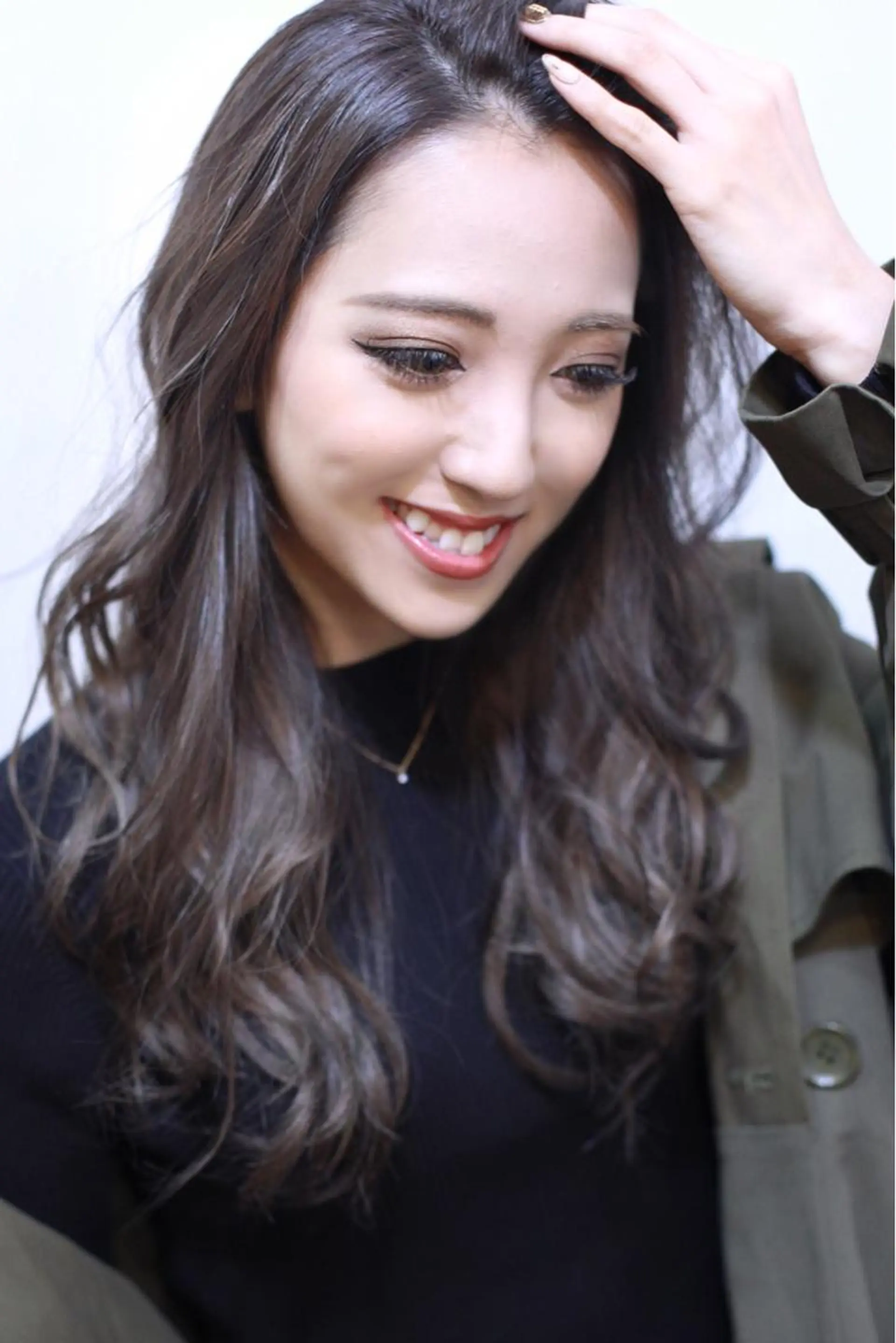 ロング カラー グレージュ ハイライトカラー ラベンダーカラー ラベンダーグレージュ ラベンダーグレー ヘアカラー トリートメント ヘッドスパ AUBE HAIRazul吉祥寺所属・綺麗な髪質にしたい方 限定🌈清水 祥のヘアスタイル