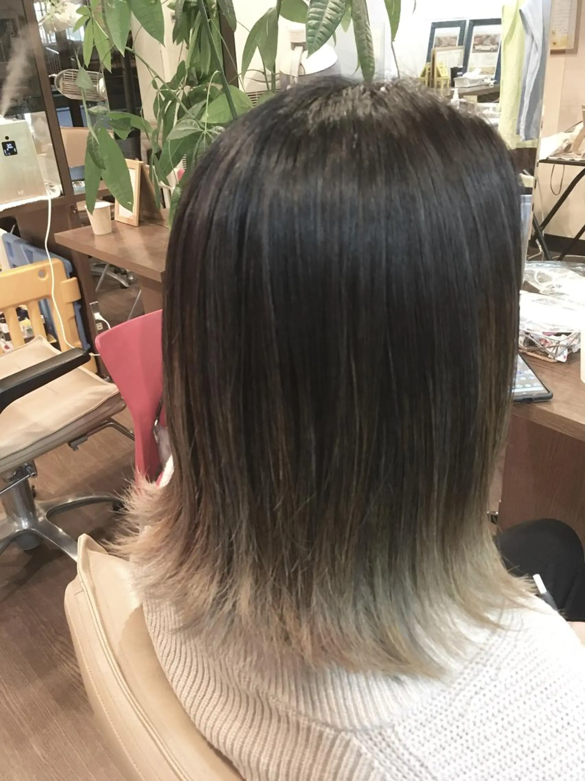 ミディアム coupe ciseauxのヘアスタイル